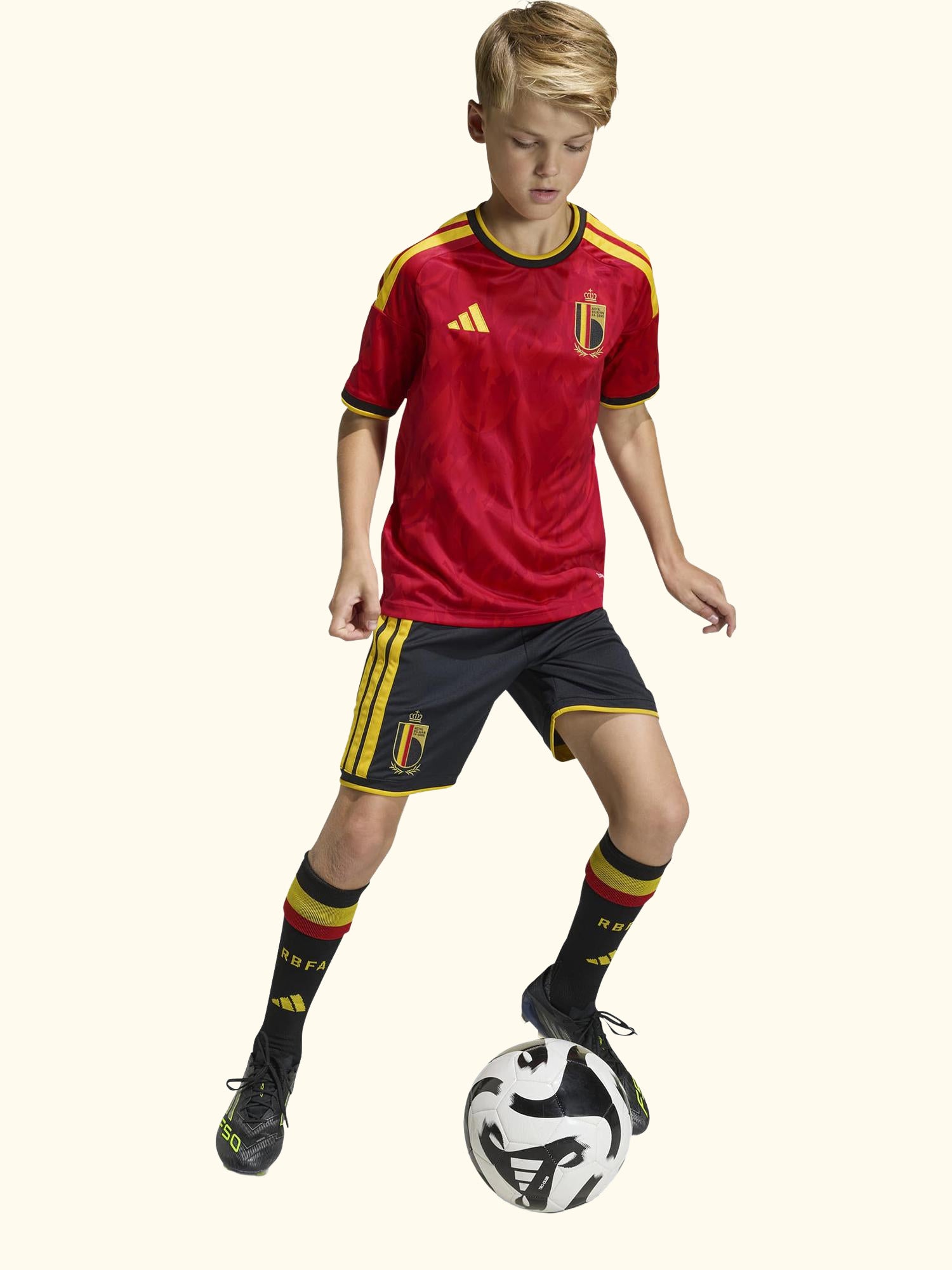 Kids' Belgium 26 Home Football Shirt, Red/Bold Gold