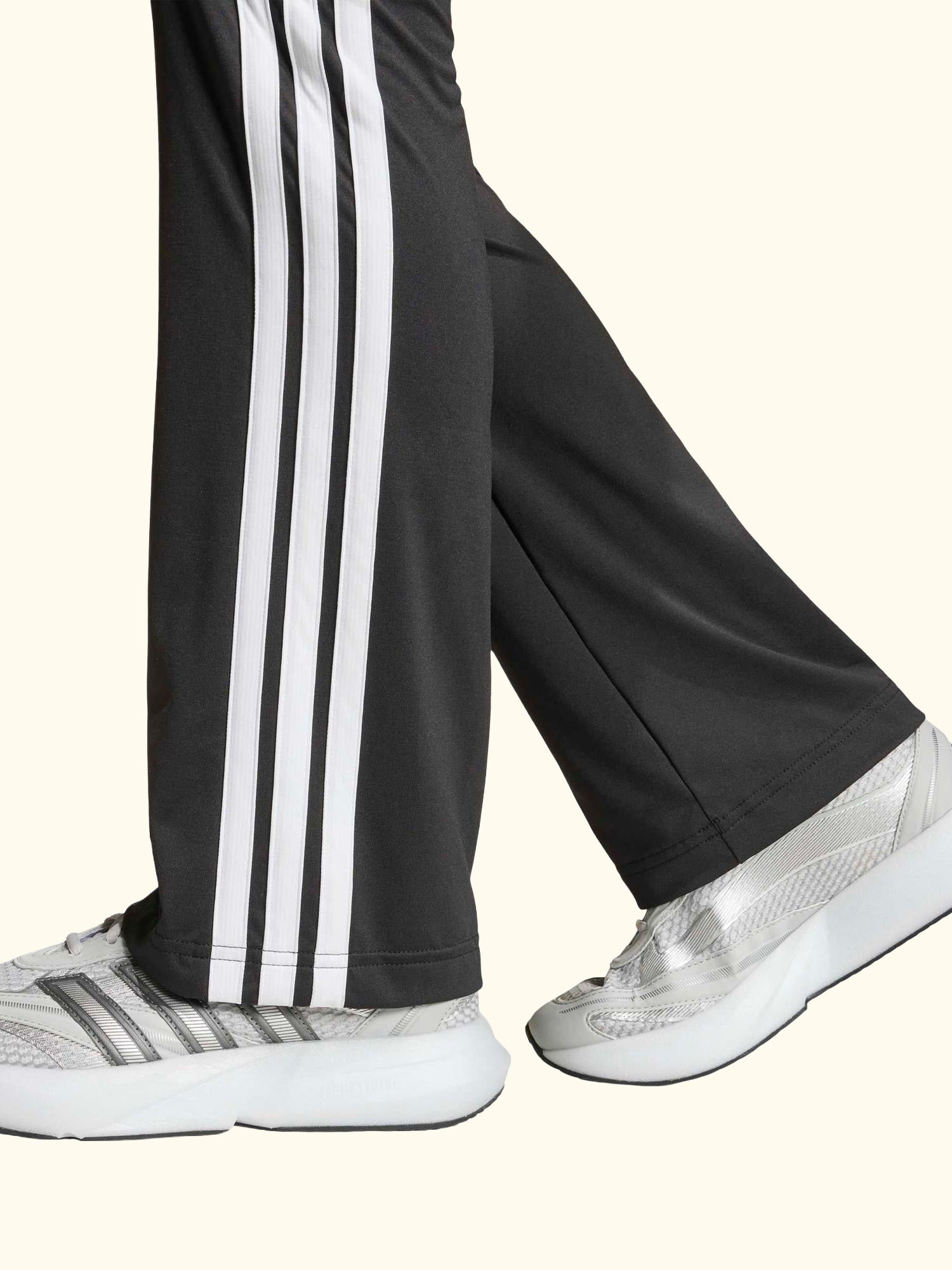 Kids' Train Essentials 3-Stripes Flared Leggings, Black/White