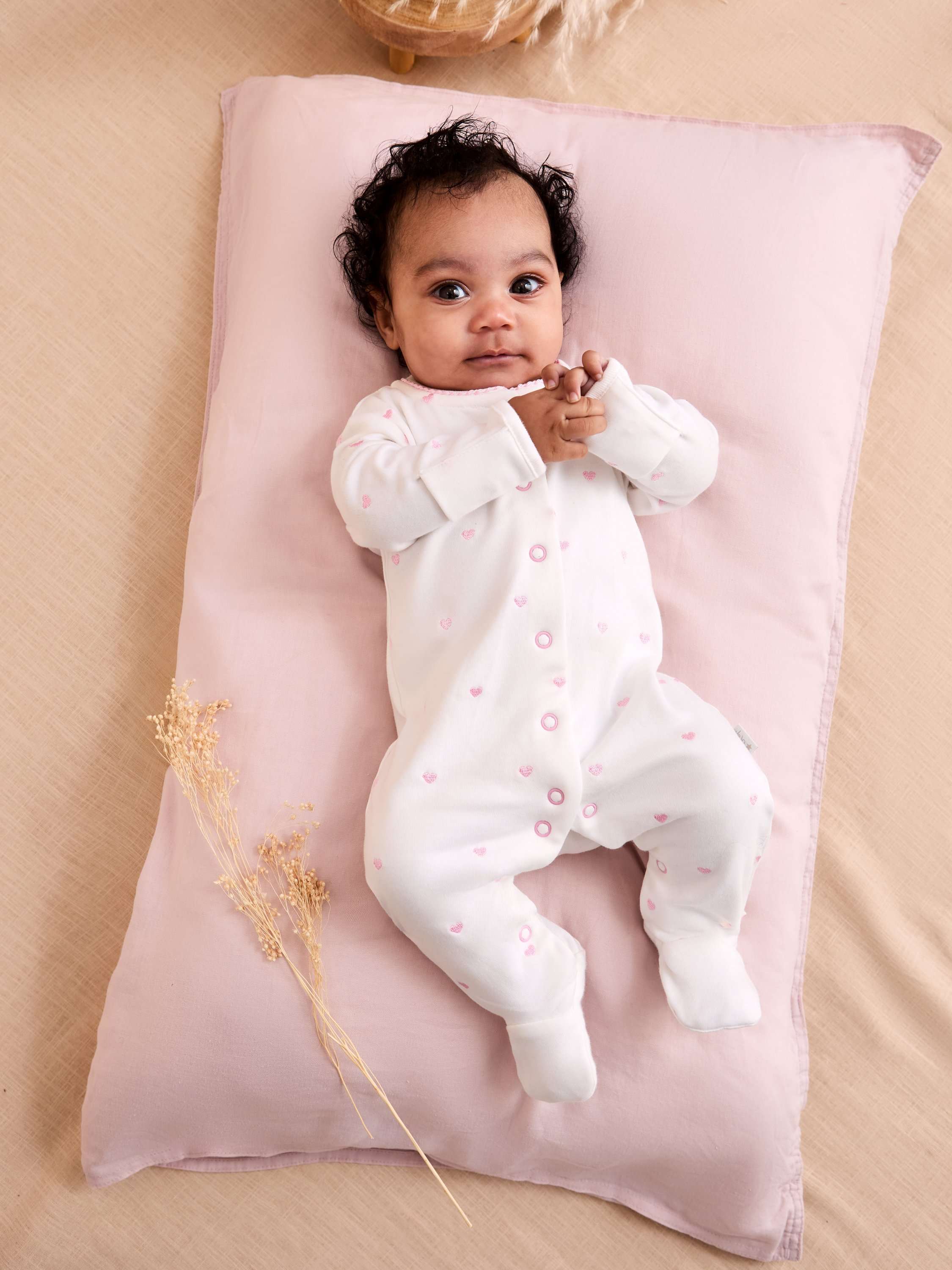 Baby Heart Embroidery Bodysuit, White/Pink