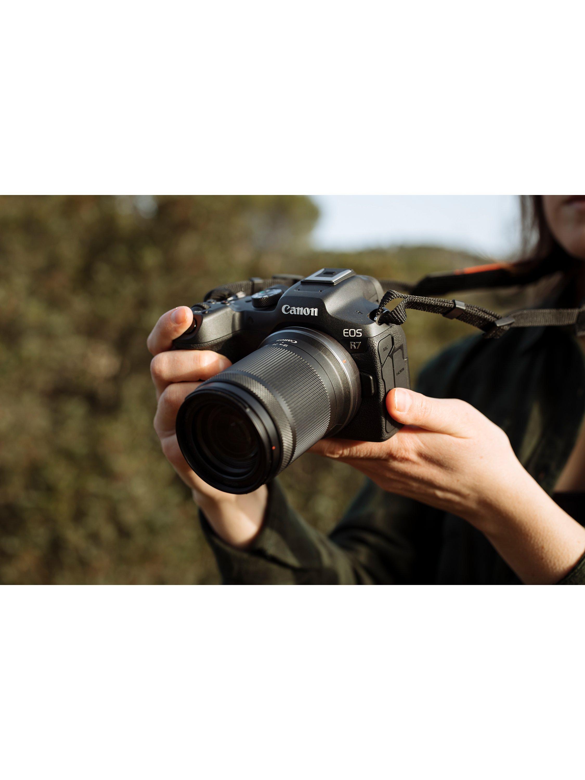 EOS R7 Compact System Camera, 4K Ultra HD, 32.5MP, Wi-Fi, Bluetooth, OLED EVF, 3" Vari-Angle Touch Screen, Body Only