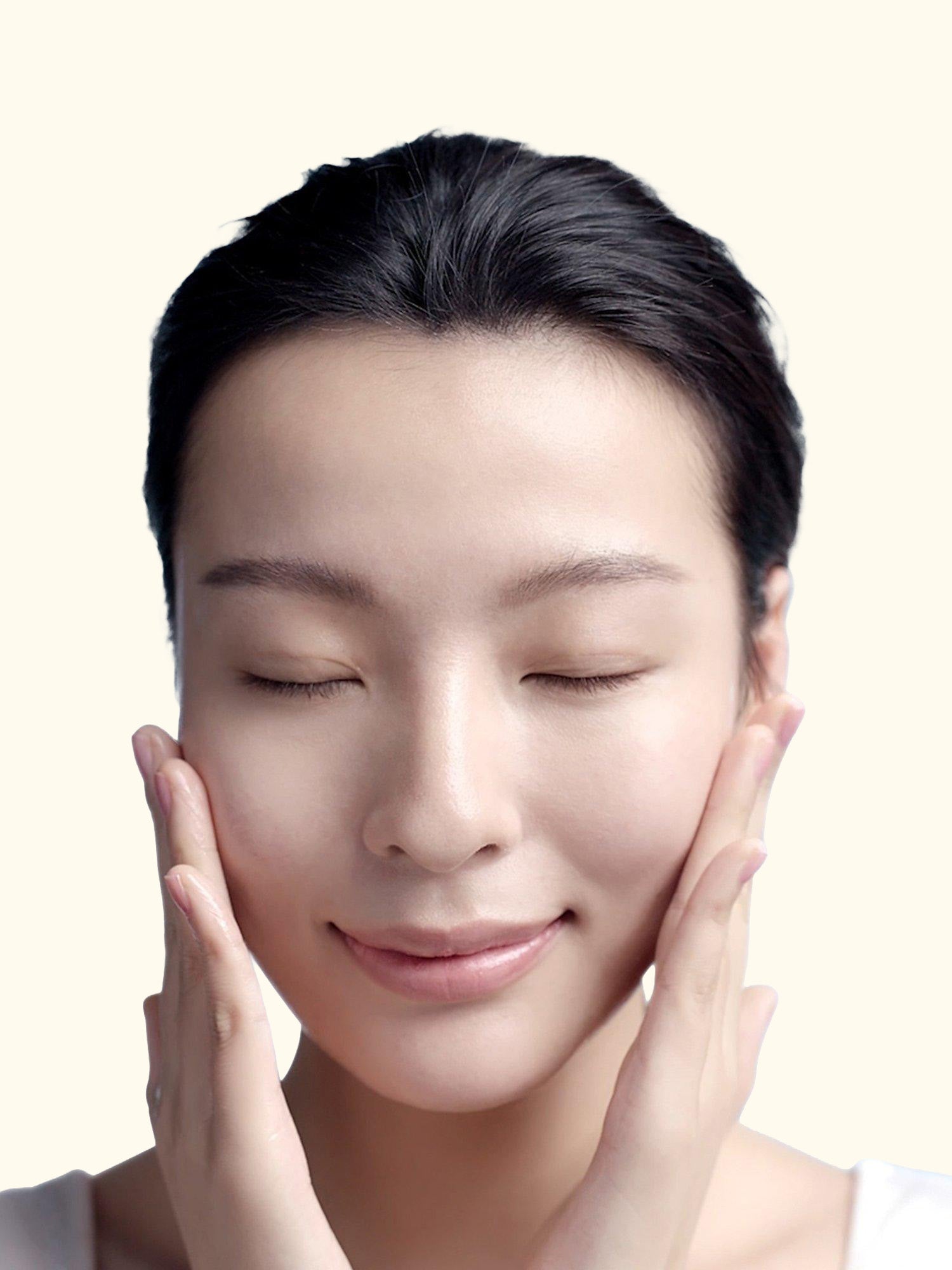 Perfectly Clean Infusion Balancing Essence Lotion with Amino Acid + Waterlily, 400ml