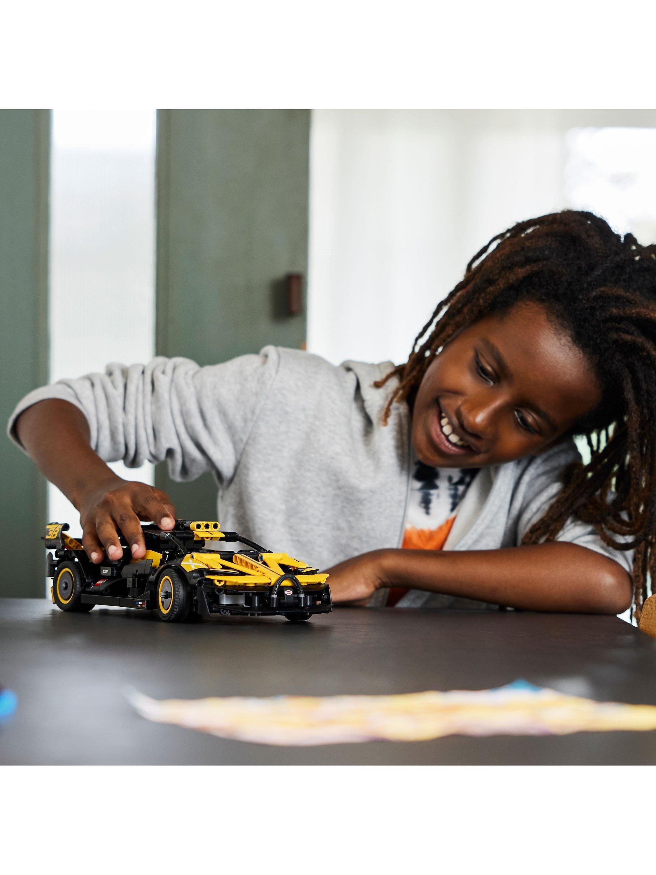Technic 42151 Bugatti Bolide