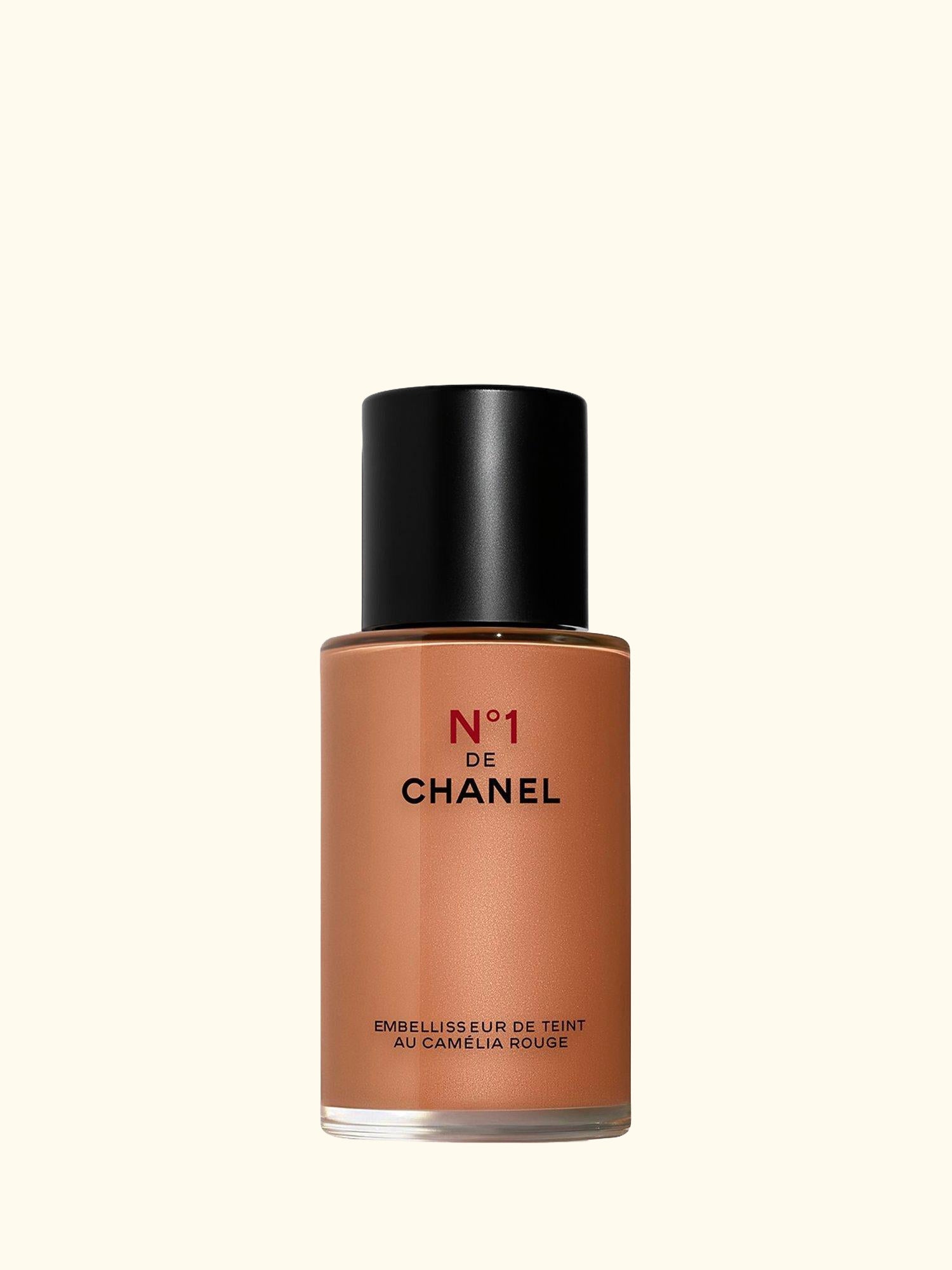 N°1 De CHANEL Skin Enhancer Boosts Skin’s Radiance - Evens - Perfects