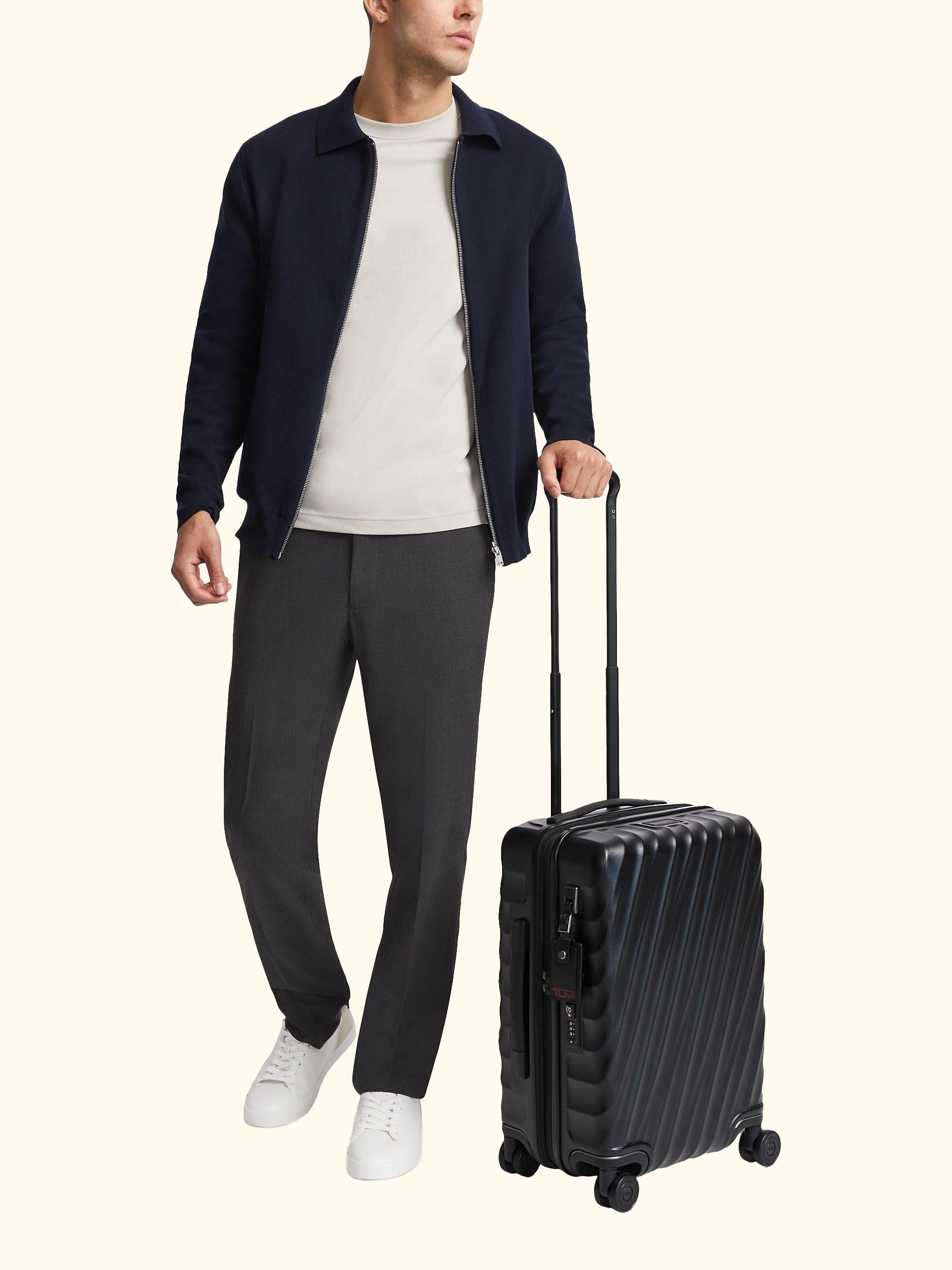 19 Degree International 55cm 4-Wheel Expandable Cabin Case, Black Texture