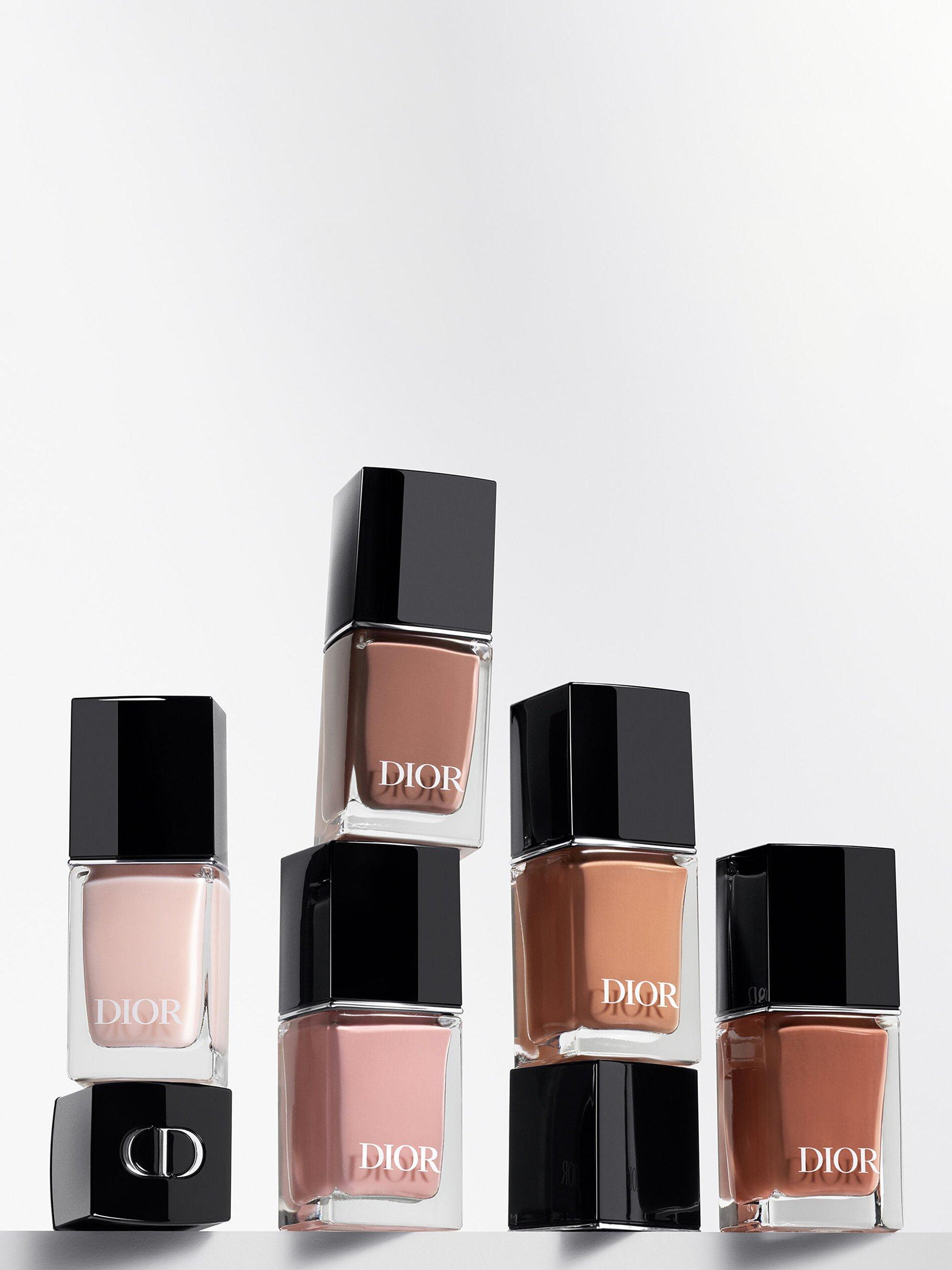Vernis Nail Polish