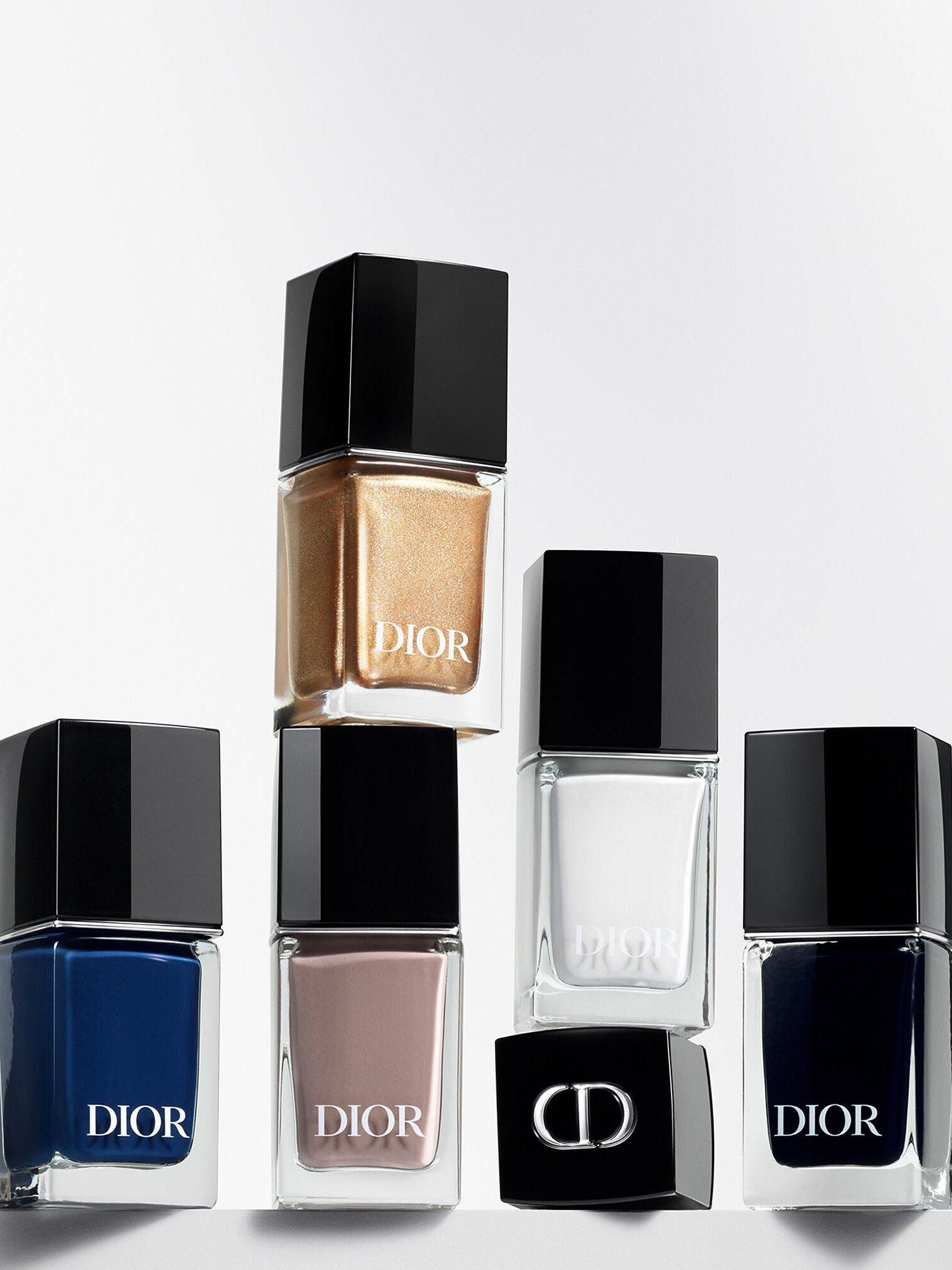 Vernis Nail Polish