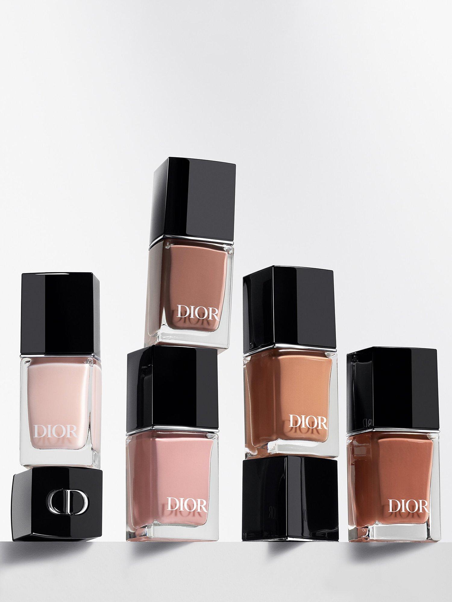 Vernis Nail Polish