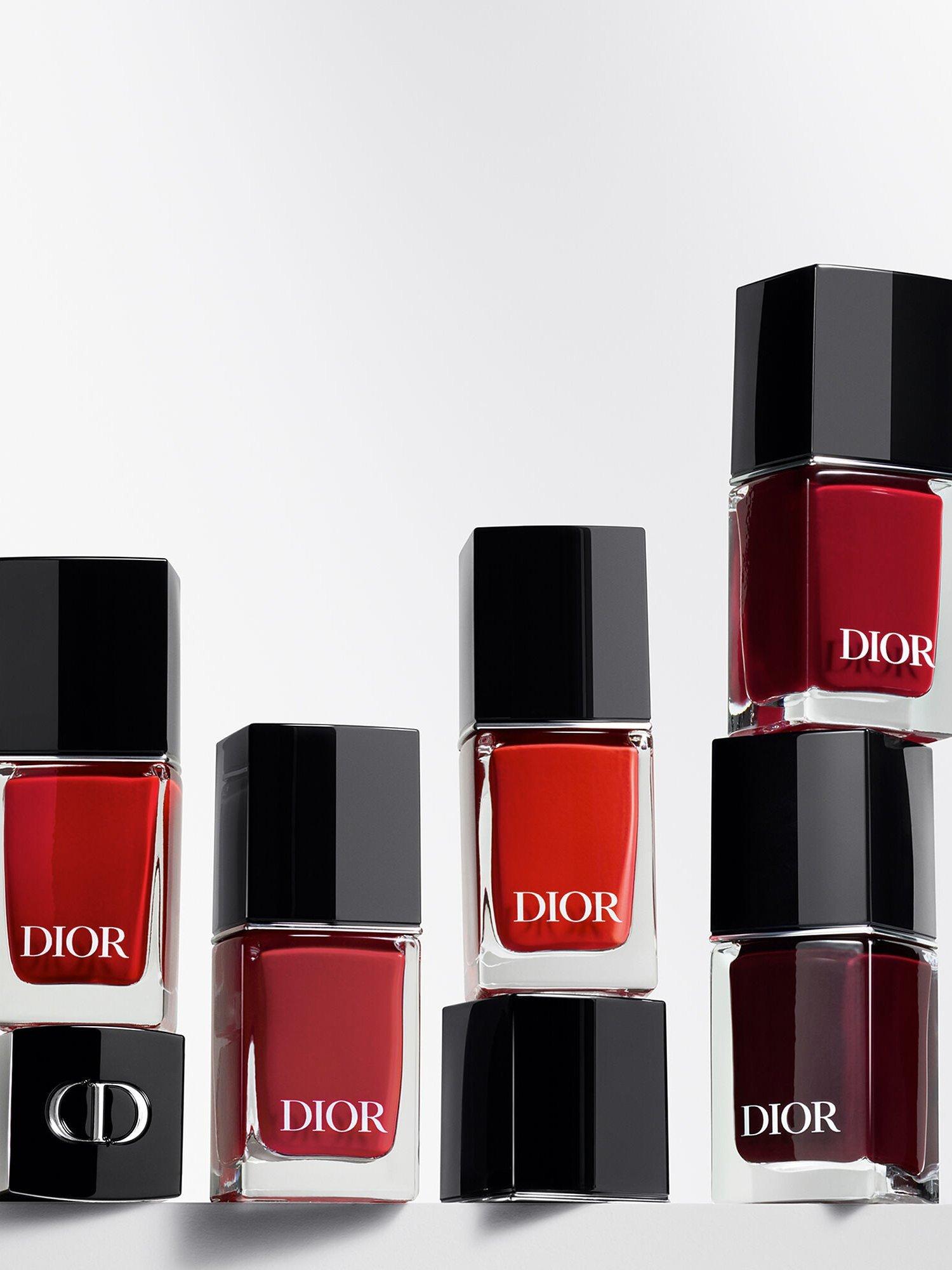 Vernis Nail Polish