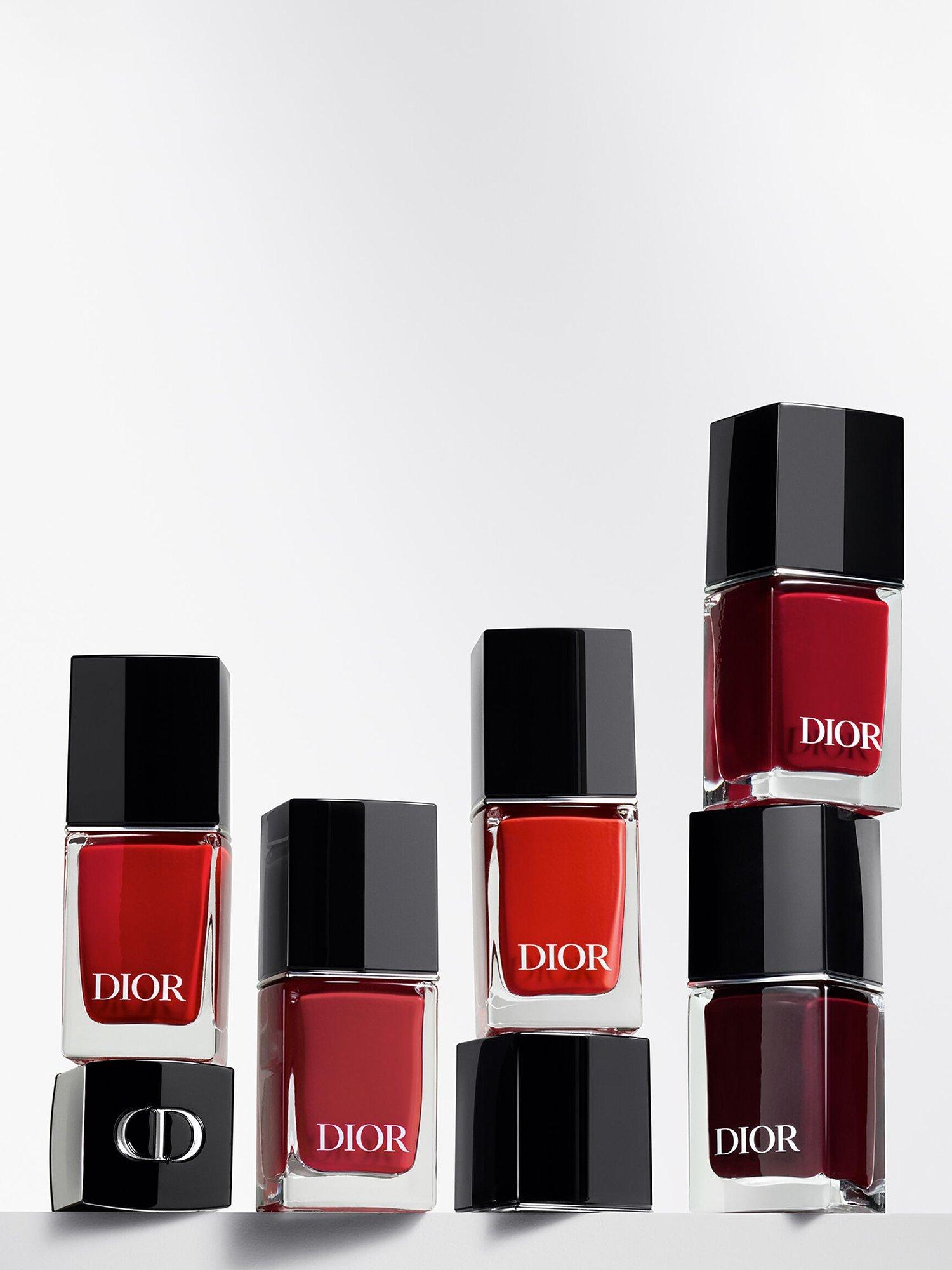 Vernis Nail Polish
