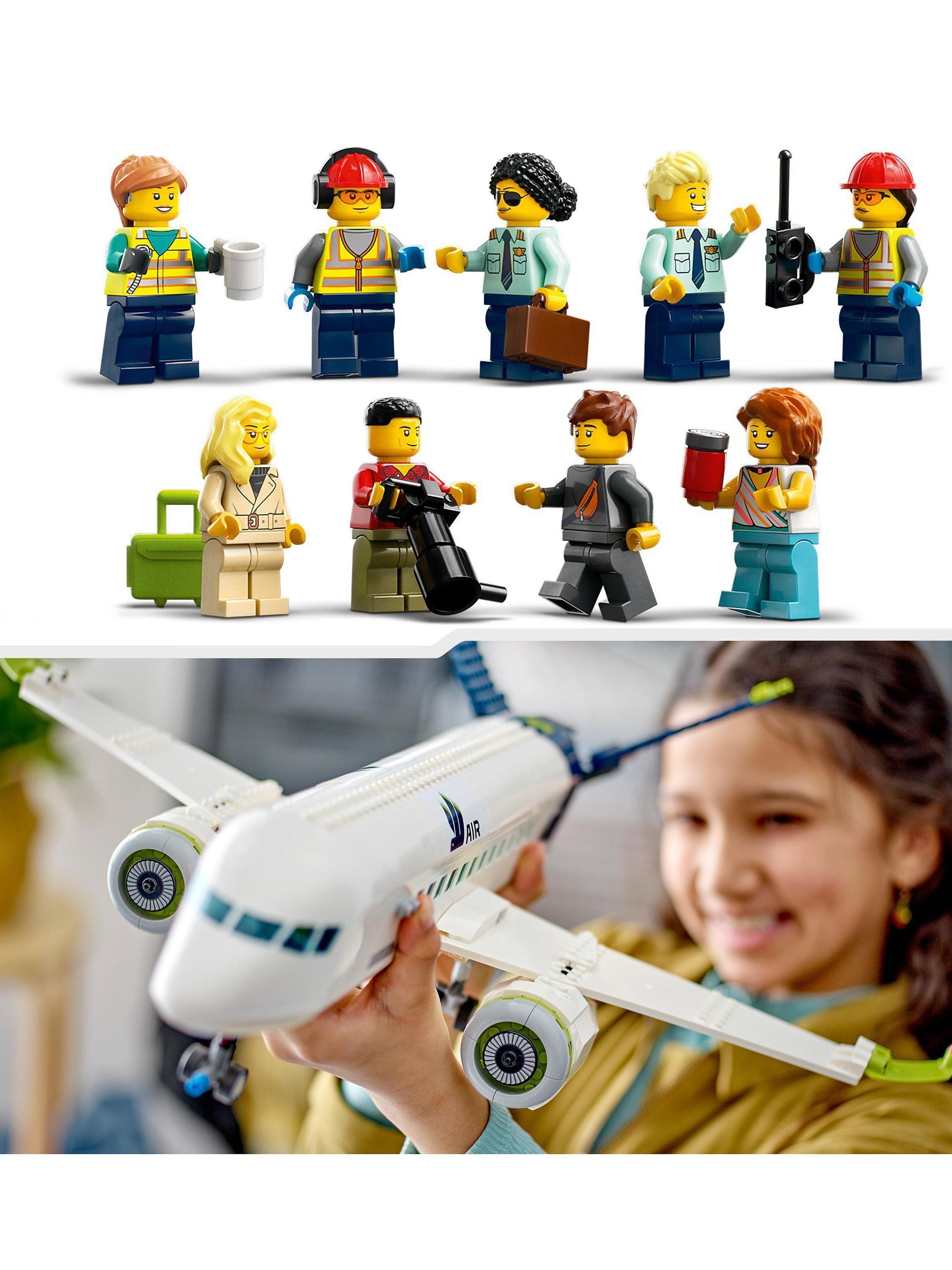 City 60367 Passenger Airplane
