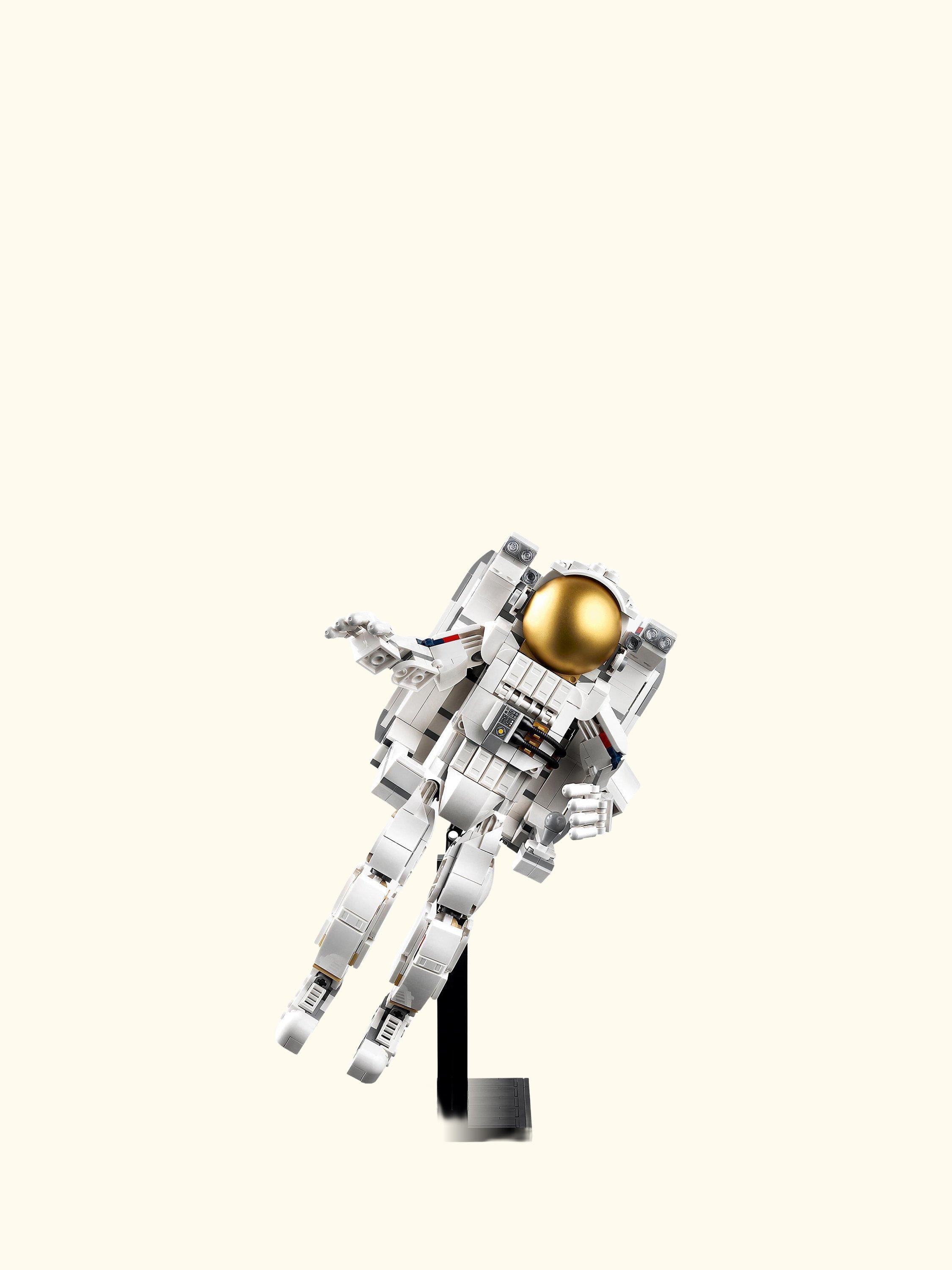 Creator 3in1 Space Astronaut Figure Toy with Dog 31152
