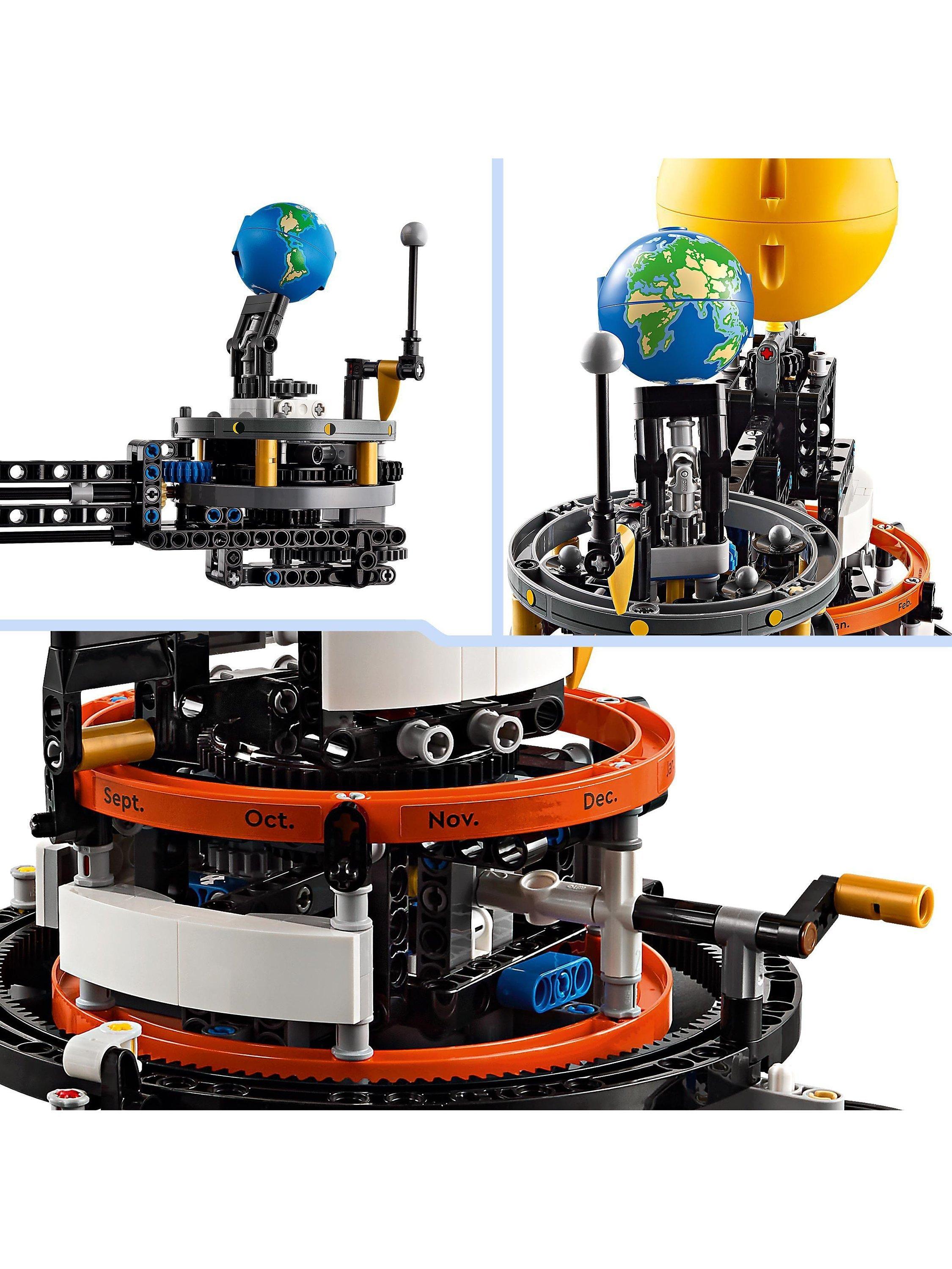 Technic Planet Earth and Moon in Orbit Space Toy 42179