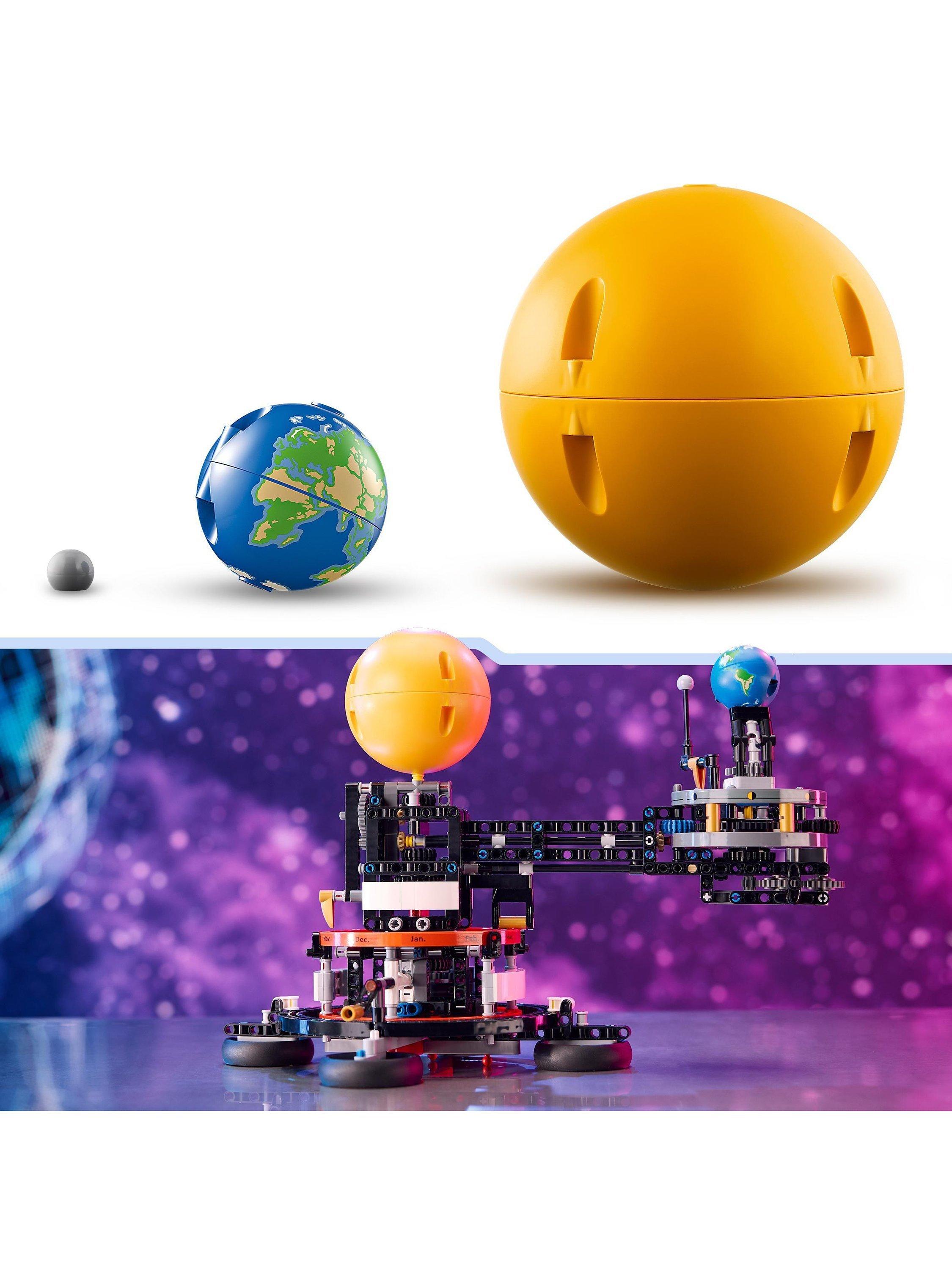 Technic Planet Earth and Moon in Orbit Space Toy 42179