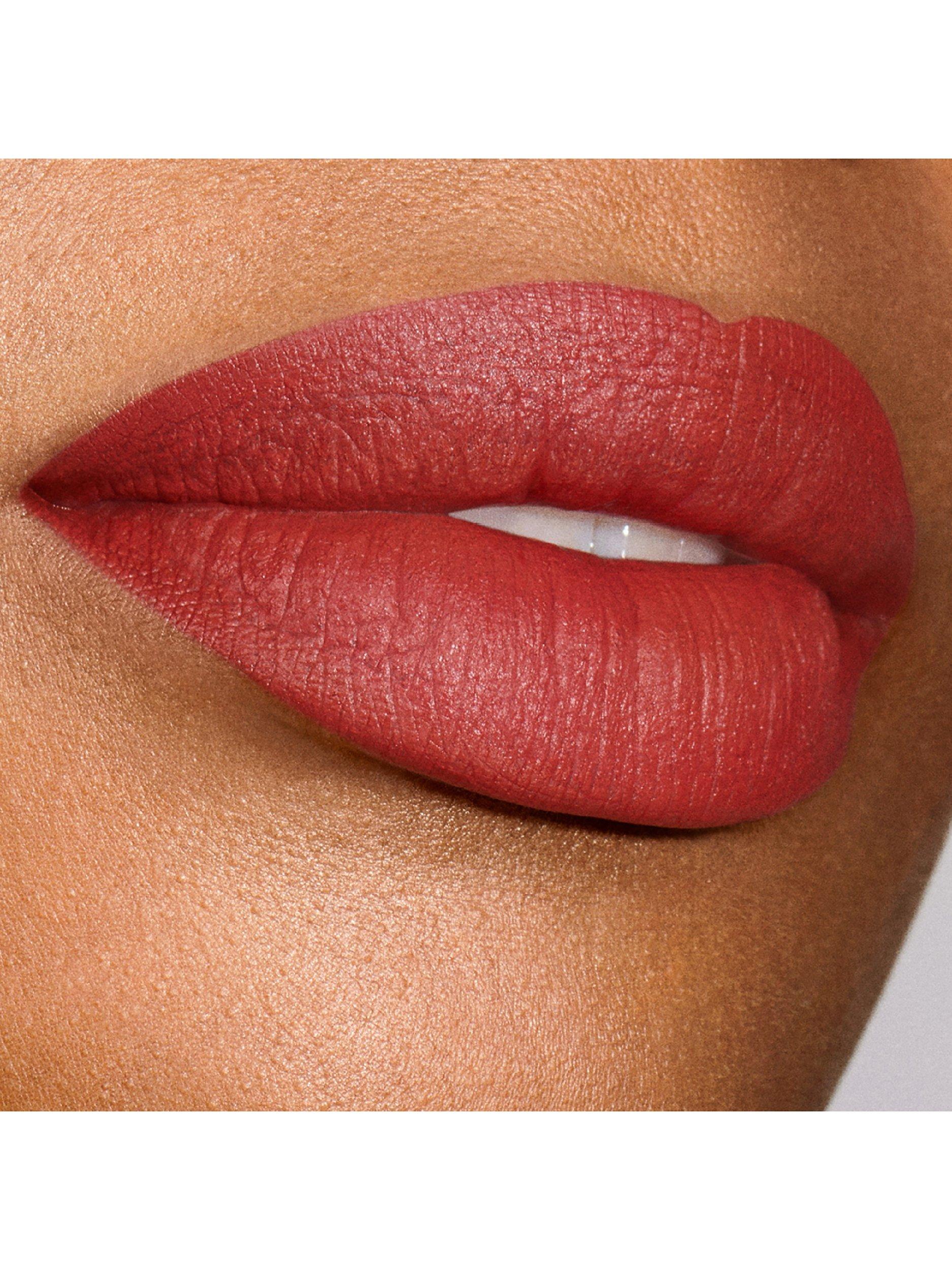Pure Colour Explicit Silk Matte Lipstick
