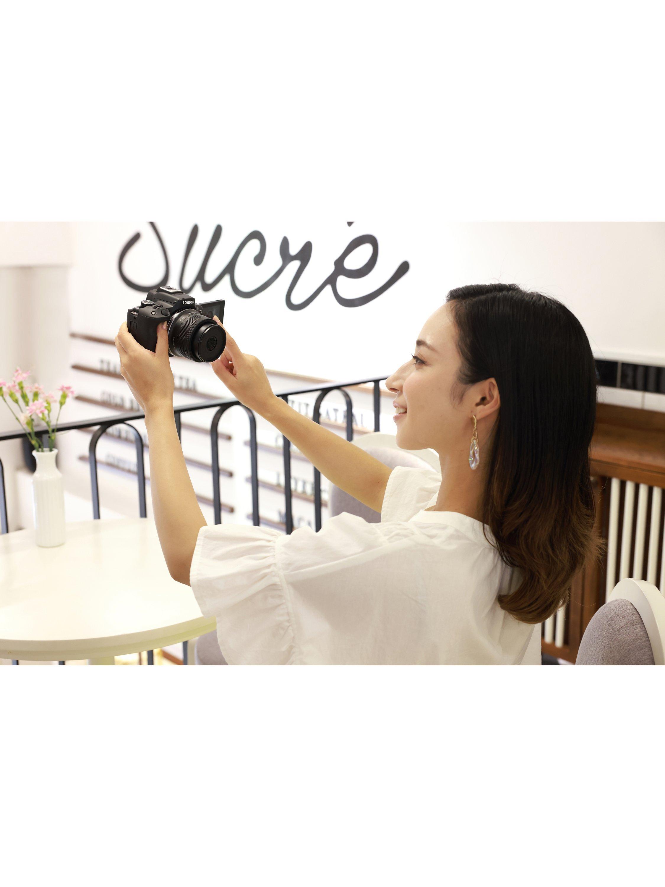 RF-S 10-18mm f/4.5-6.3 IS STM Wide Angle Zoom Lens