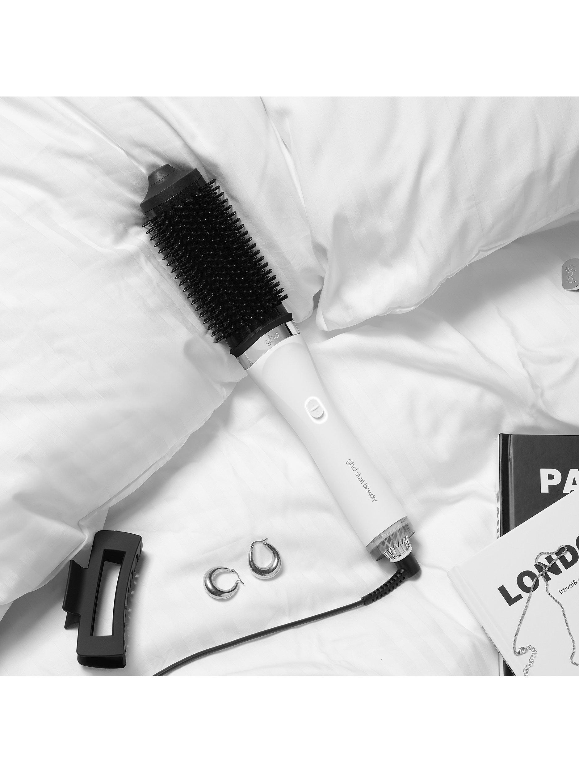 Duet Blowdry Hair Dryer Brush, White