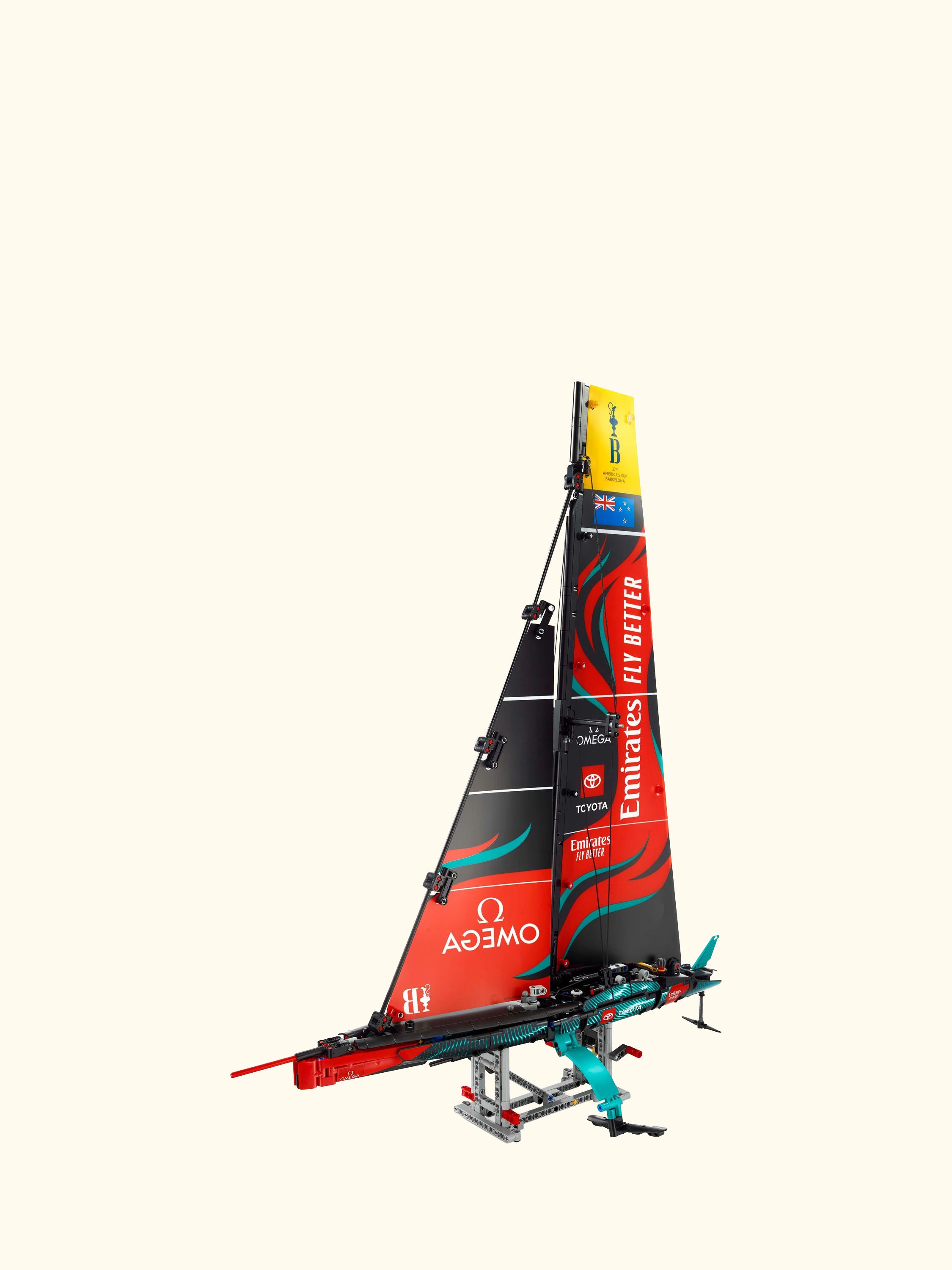 Technic Emirates Team New Zealand AC75 Yacht Set 42174