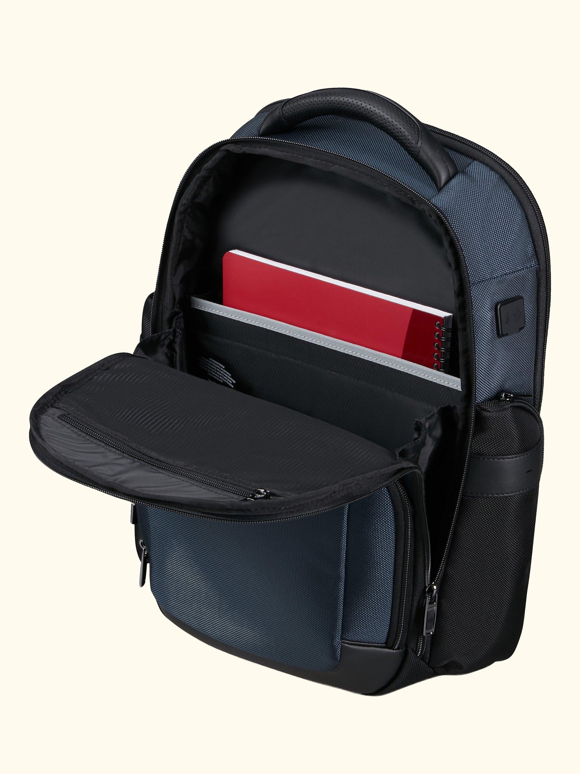 Pro-DLX  6 15.6" Backpack