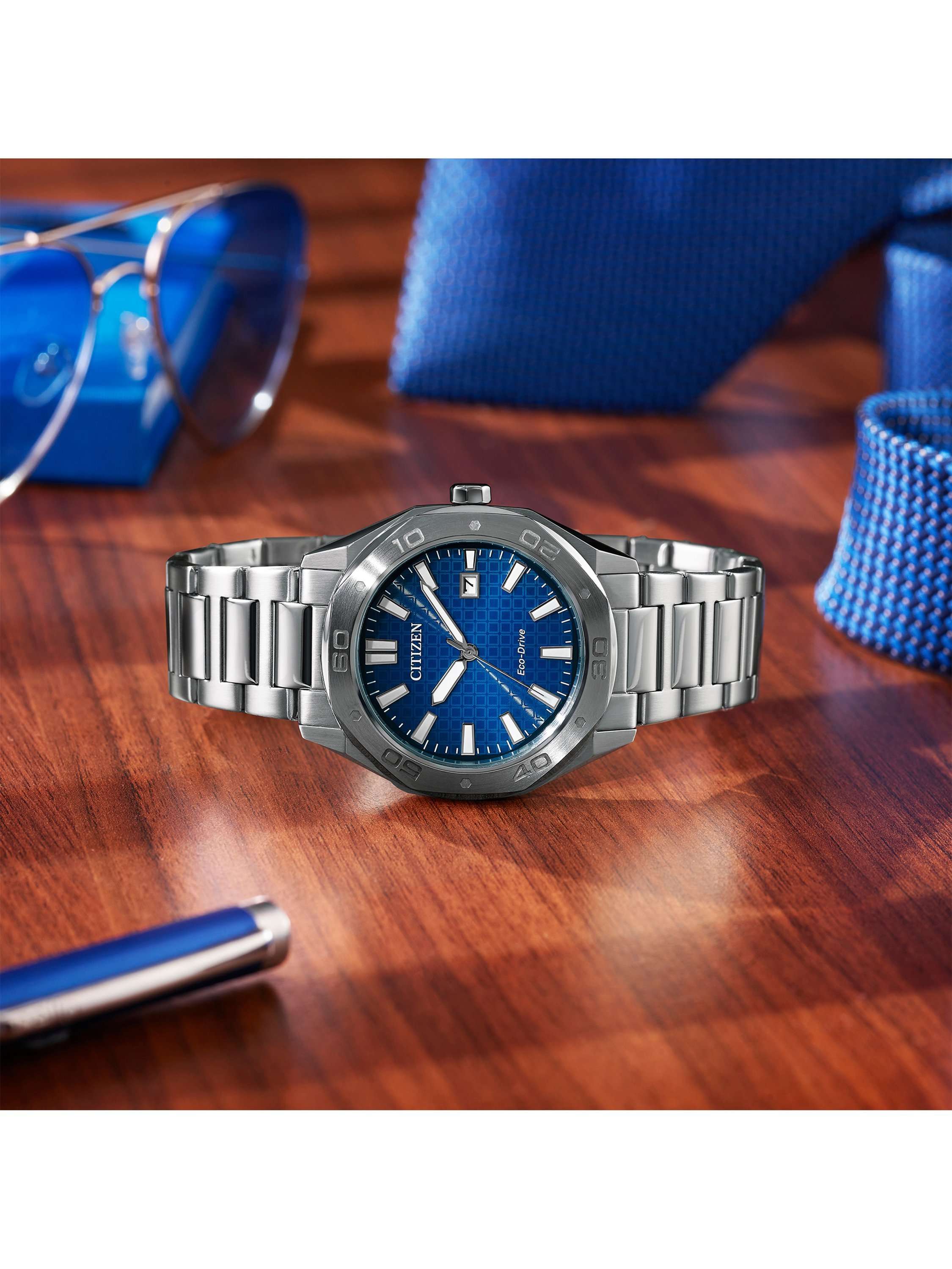 Men's Sport Octagonal Eco-Drive Date Bracelet Strap Watch