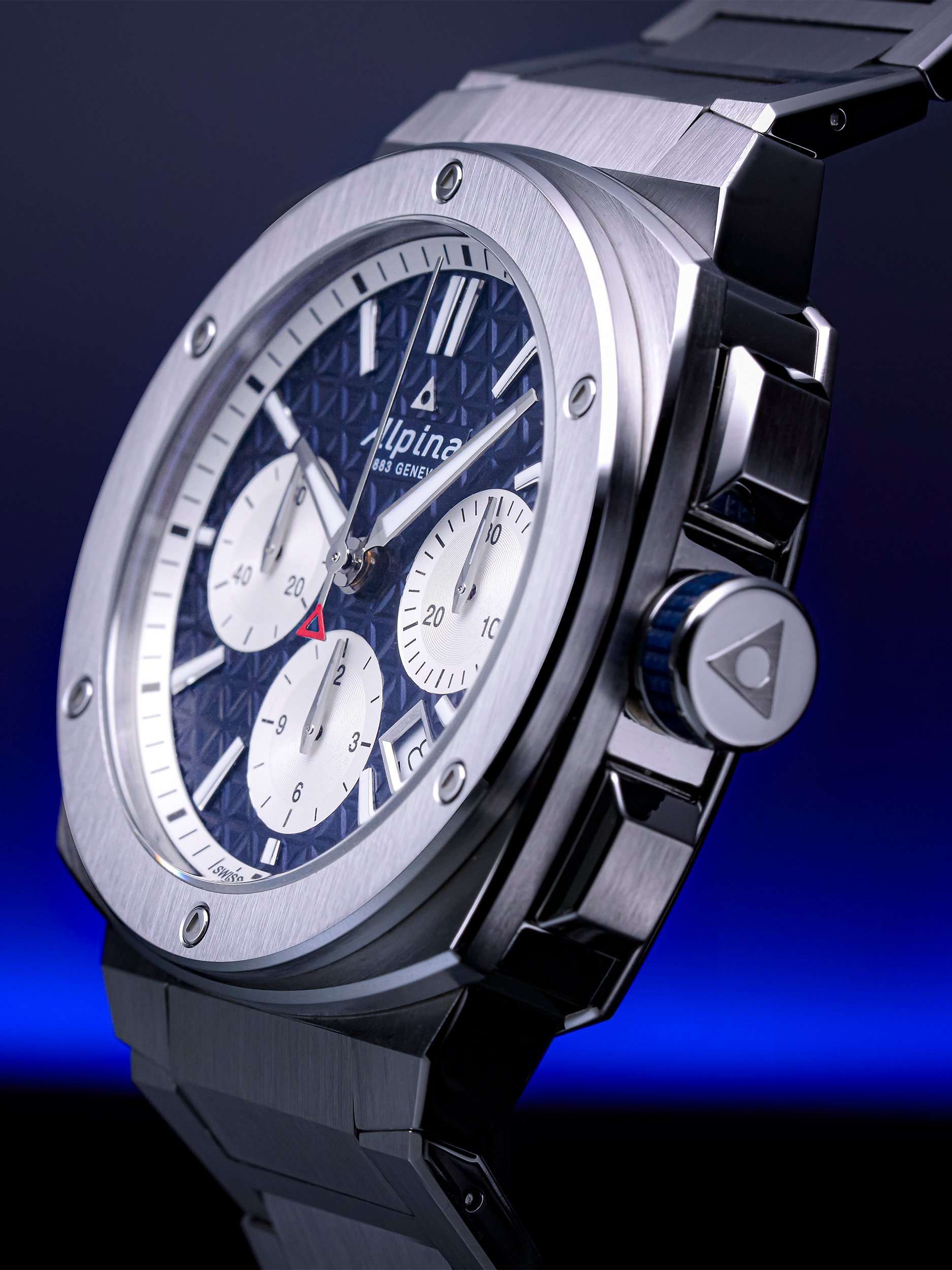 AL-730NS4AE6B Men's Alpiner Extreme Chronograph Automatic Bracelet Strap Watch, Silver/Navy