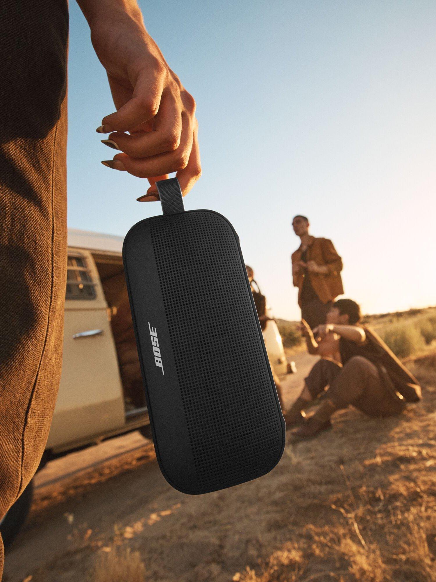 SoundLink Flex (2nd Gen) Water-resistant Portable Bluetooth Speaker with Built-in Speakerphone