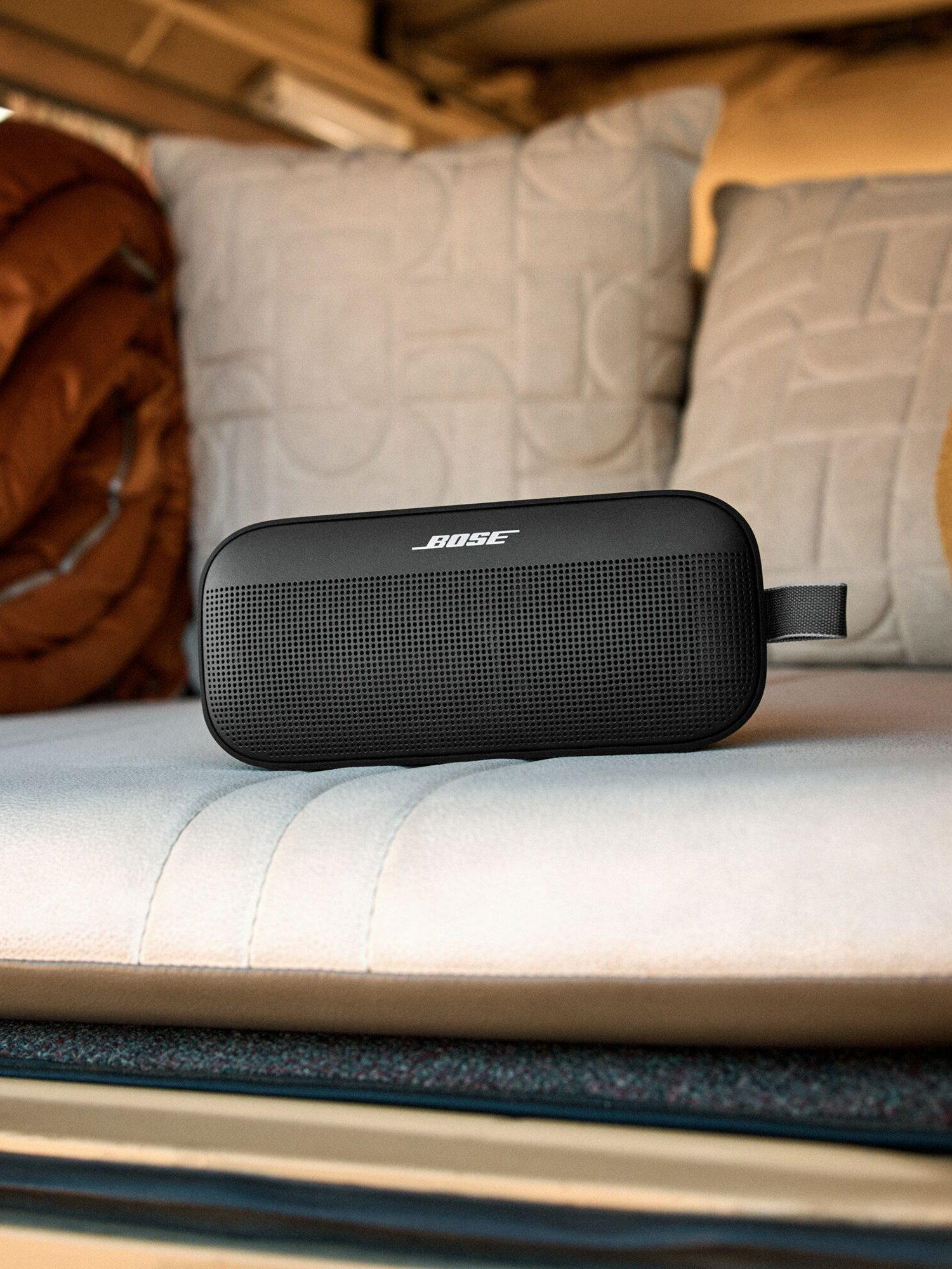 SoundLink Flex (2nd Gen) Water-resistant Portable Bluetooth Speaker with Built-in Speakerphone