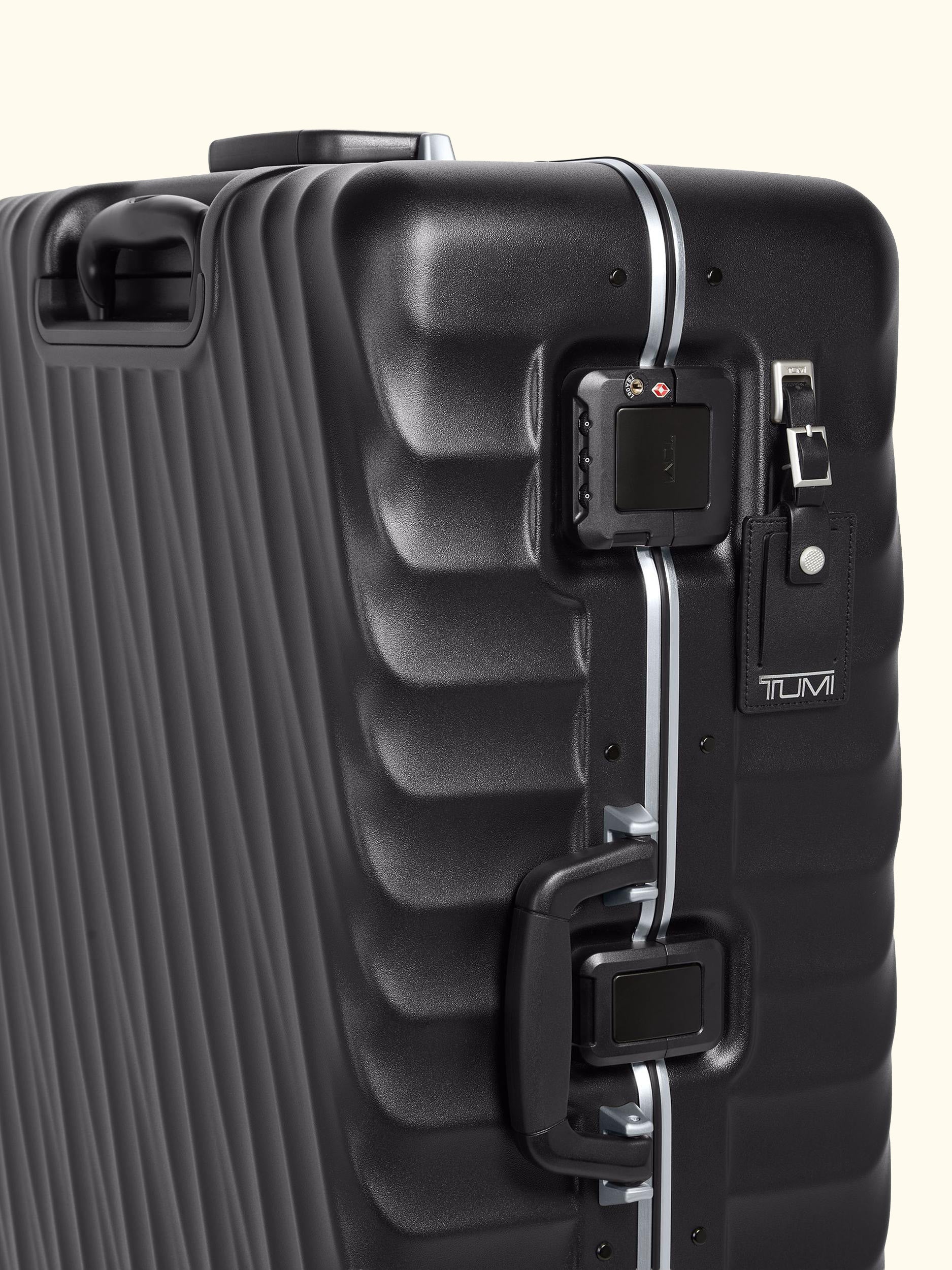 19 Degree 4-Wheel 76cm Large Suitcase, 88L, Black Texture