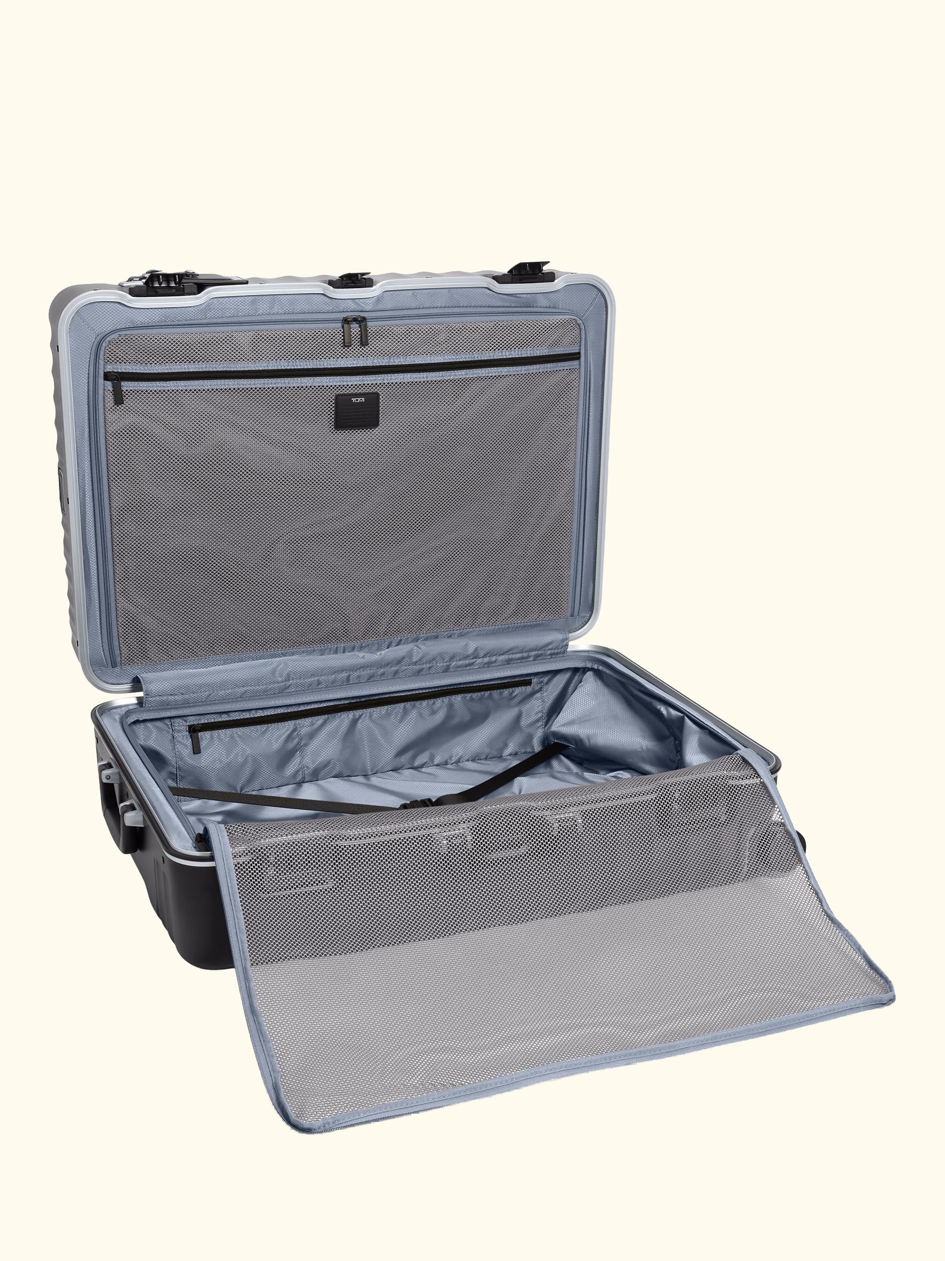 19 Degree 4-Wheel 76cm Large Suitcase, 88L, Black Texture