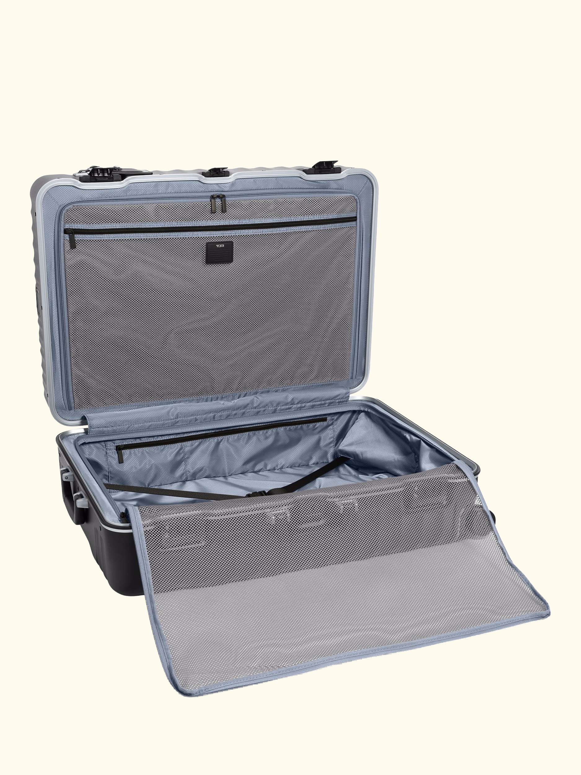 19 Degree 4-Wheel 76cm Large Suitcase, 88L, Black Texture