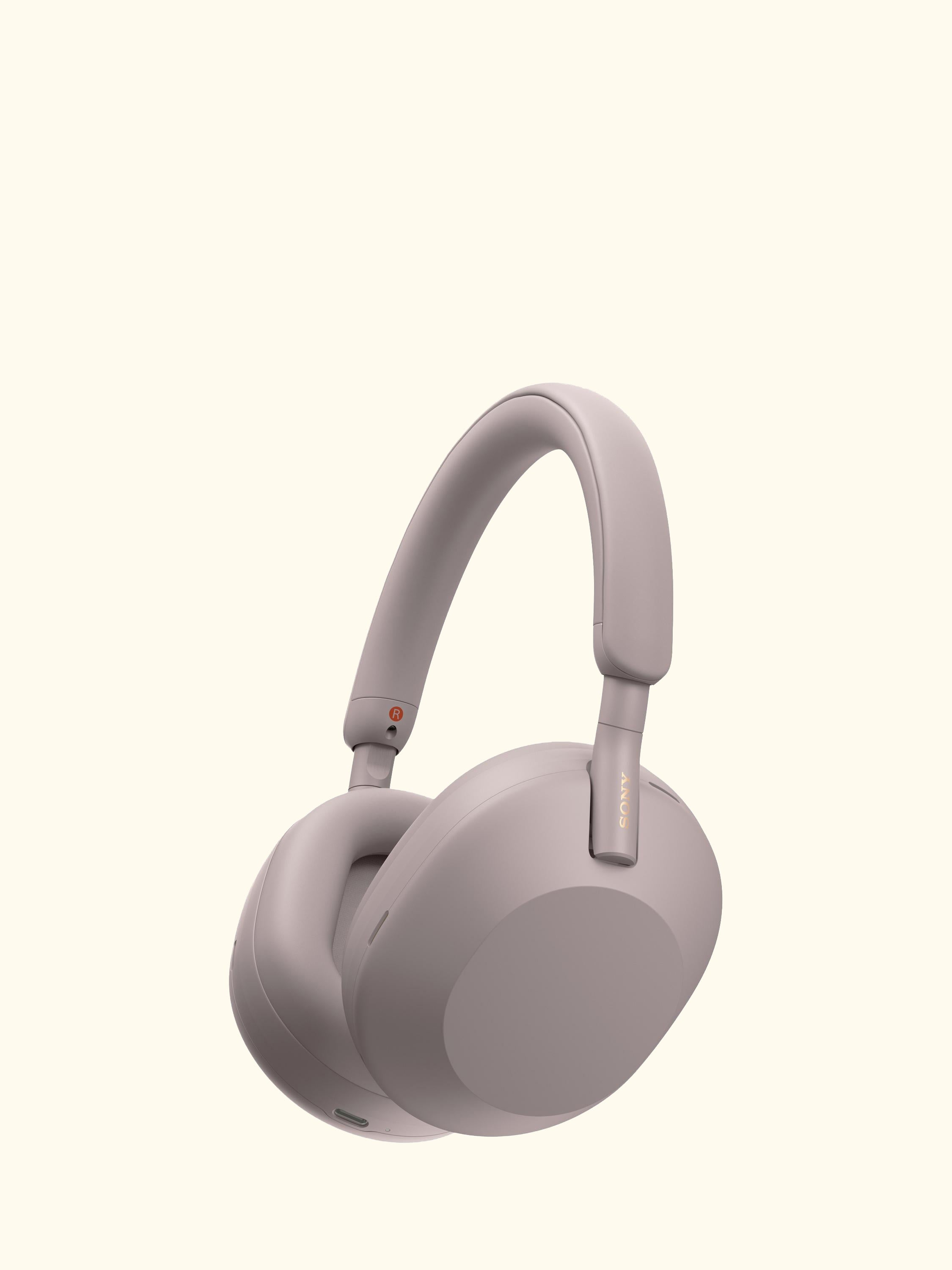 WH-1000XM5 Noise Cancelling Wireless Bluetooth High Resolution Audio Over-Ear Headphones with Mic/Remote