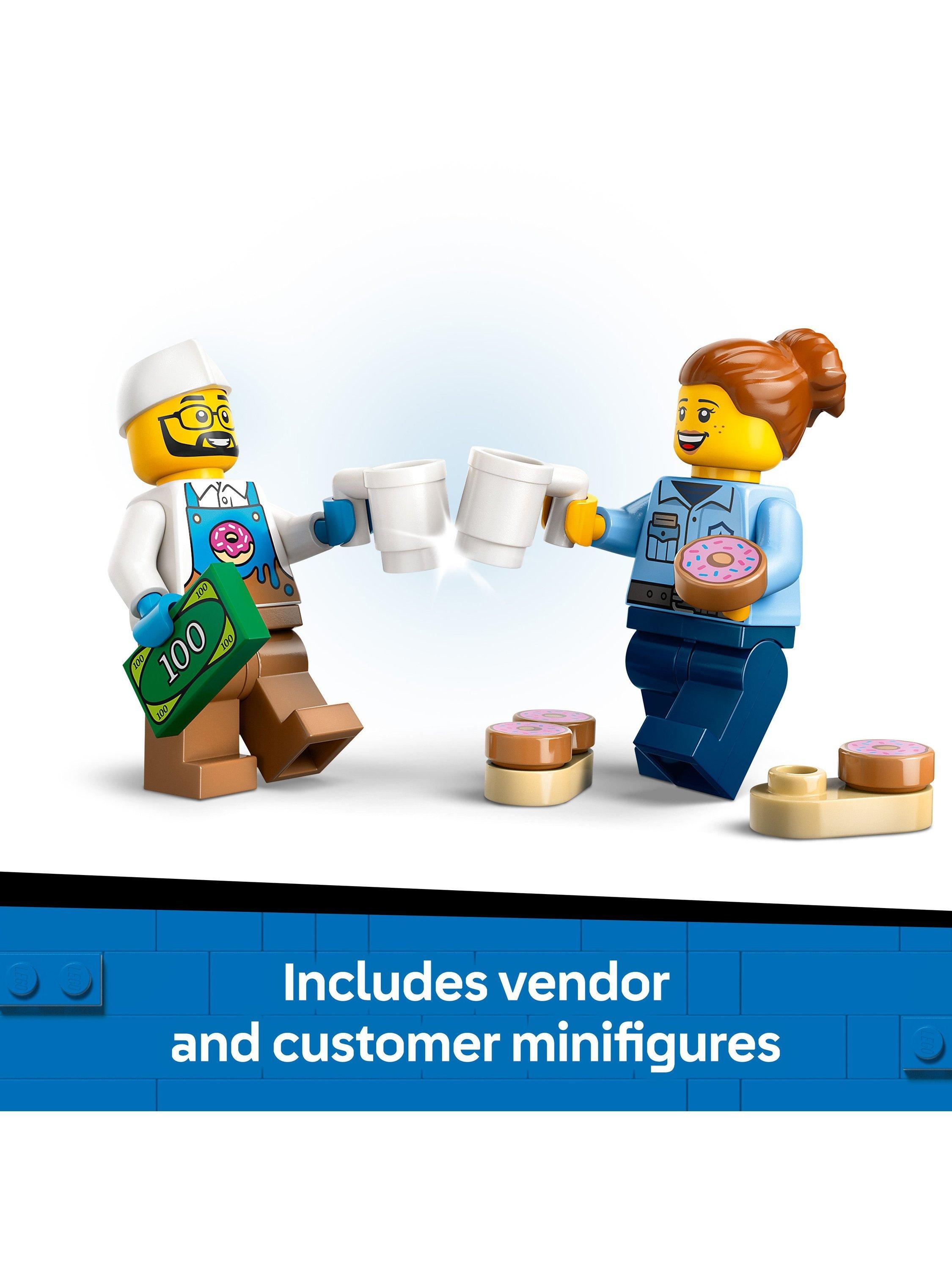 City Doughnut Truck Toy, Set with 2 Minifigures 60452