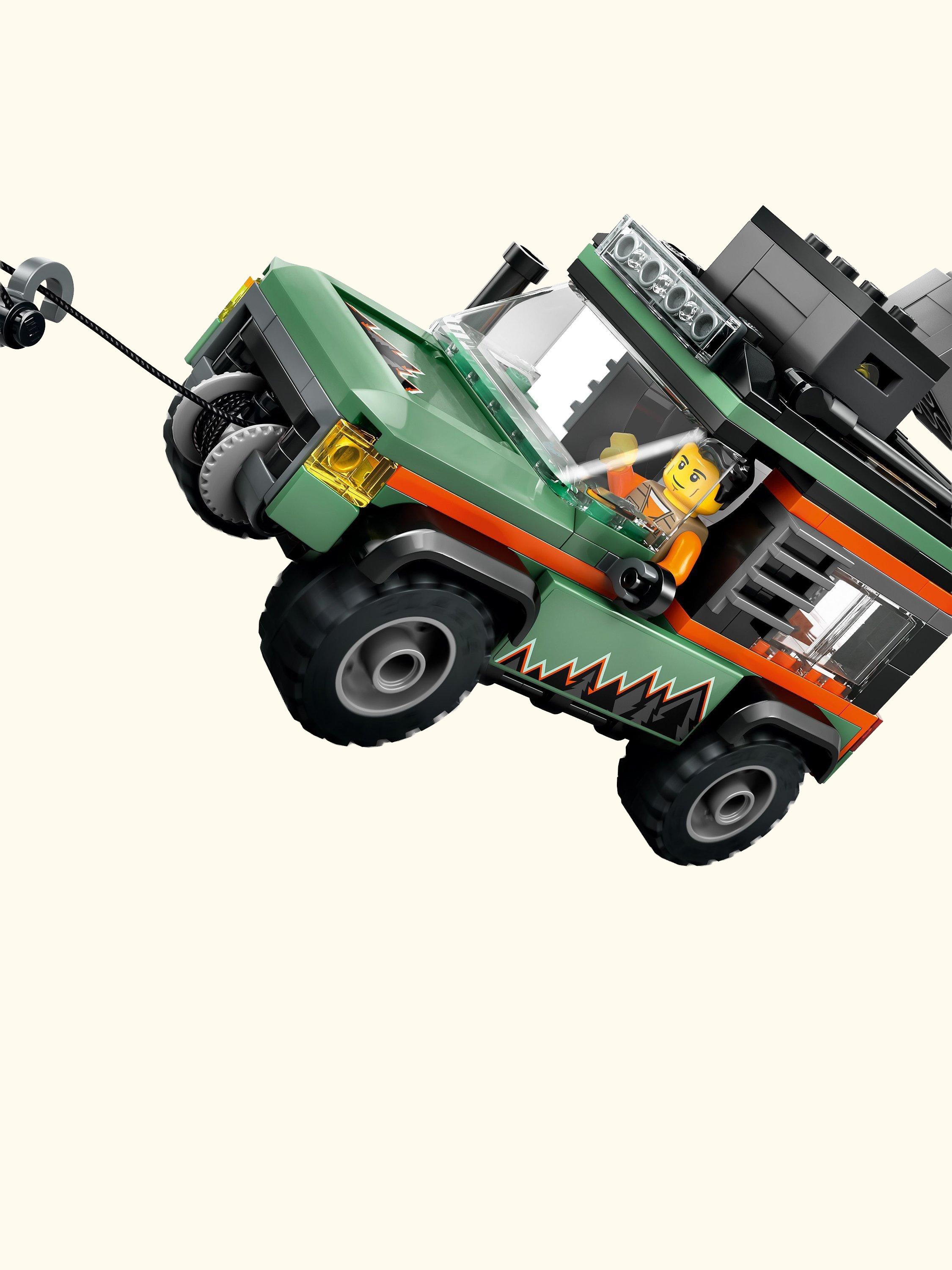 City Off-Road 4x4 Mountain Truck, Toy Vehicle Set 60447