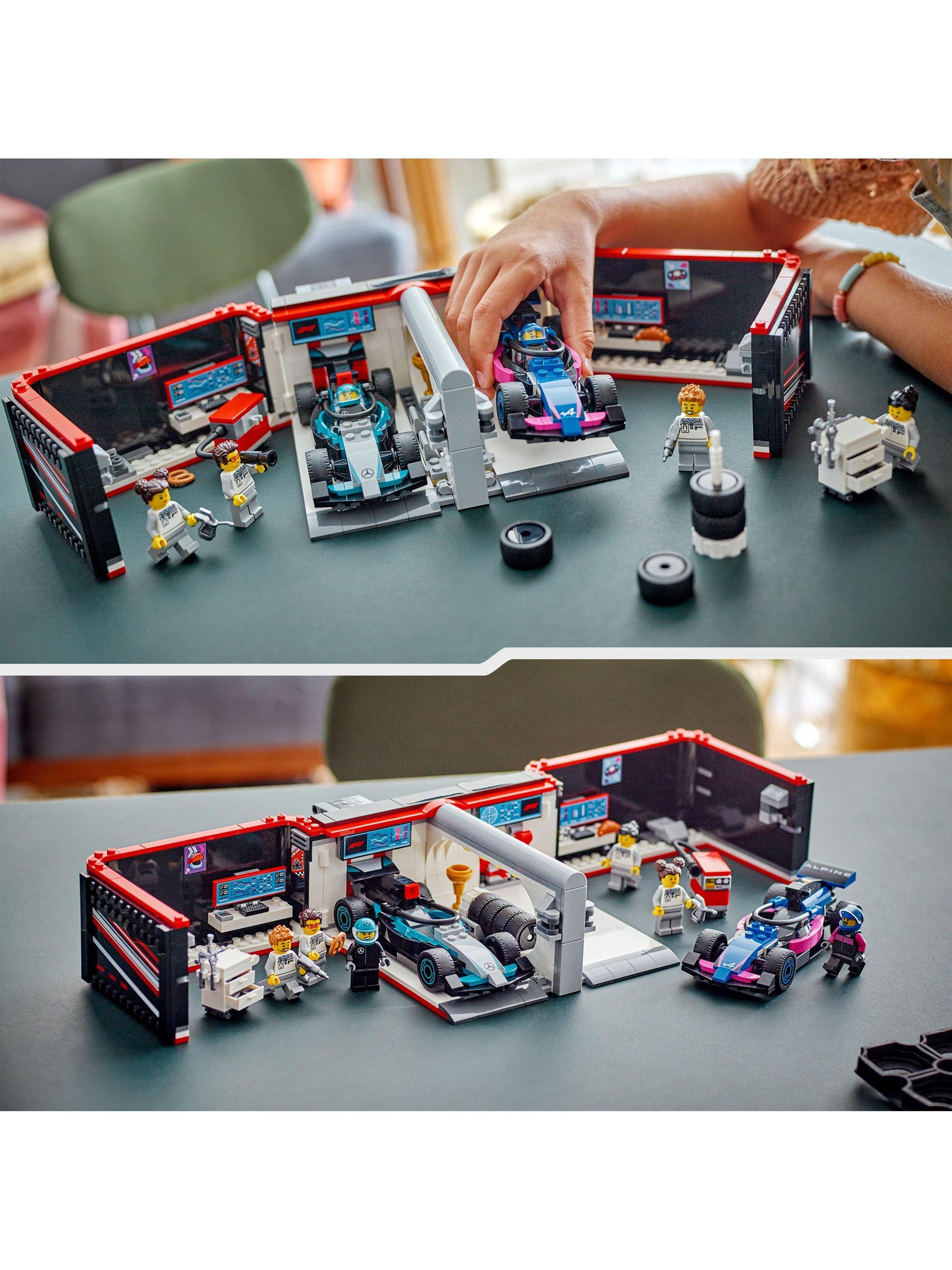 City F1 Garage & Mercedes-AMG & Alpine Cars Set 60444