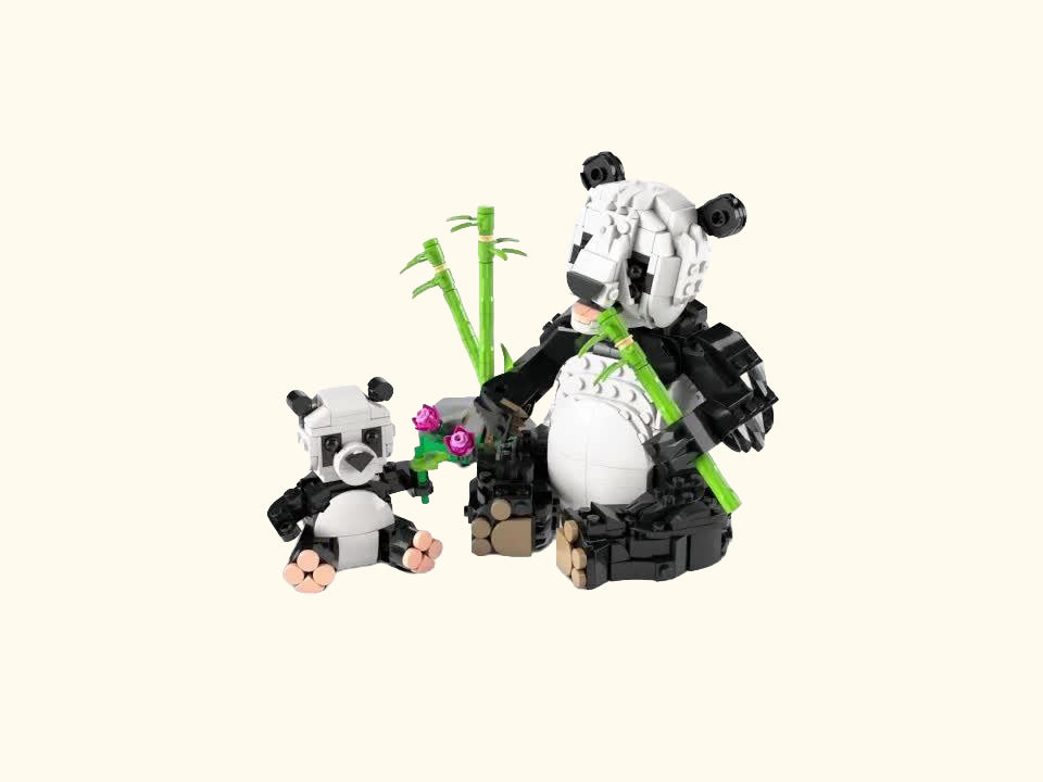 Creator 3in1 Wild Animals: Panda Family Toy Set 31165