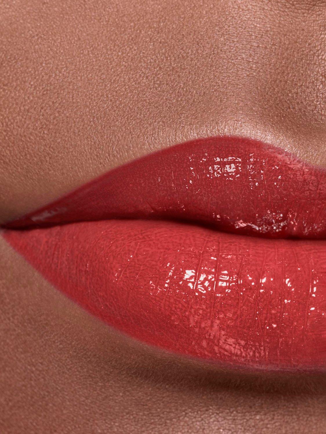 Rouge Coco Baume – Shine Hydrating Beautifying Tinted Lip Balm – Buildable Colour