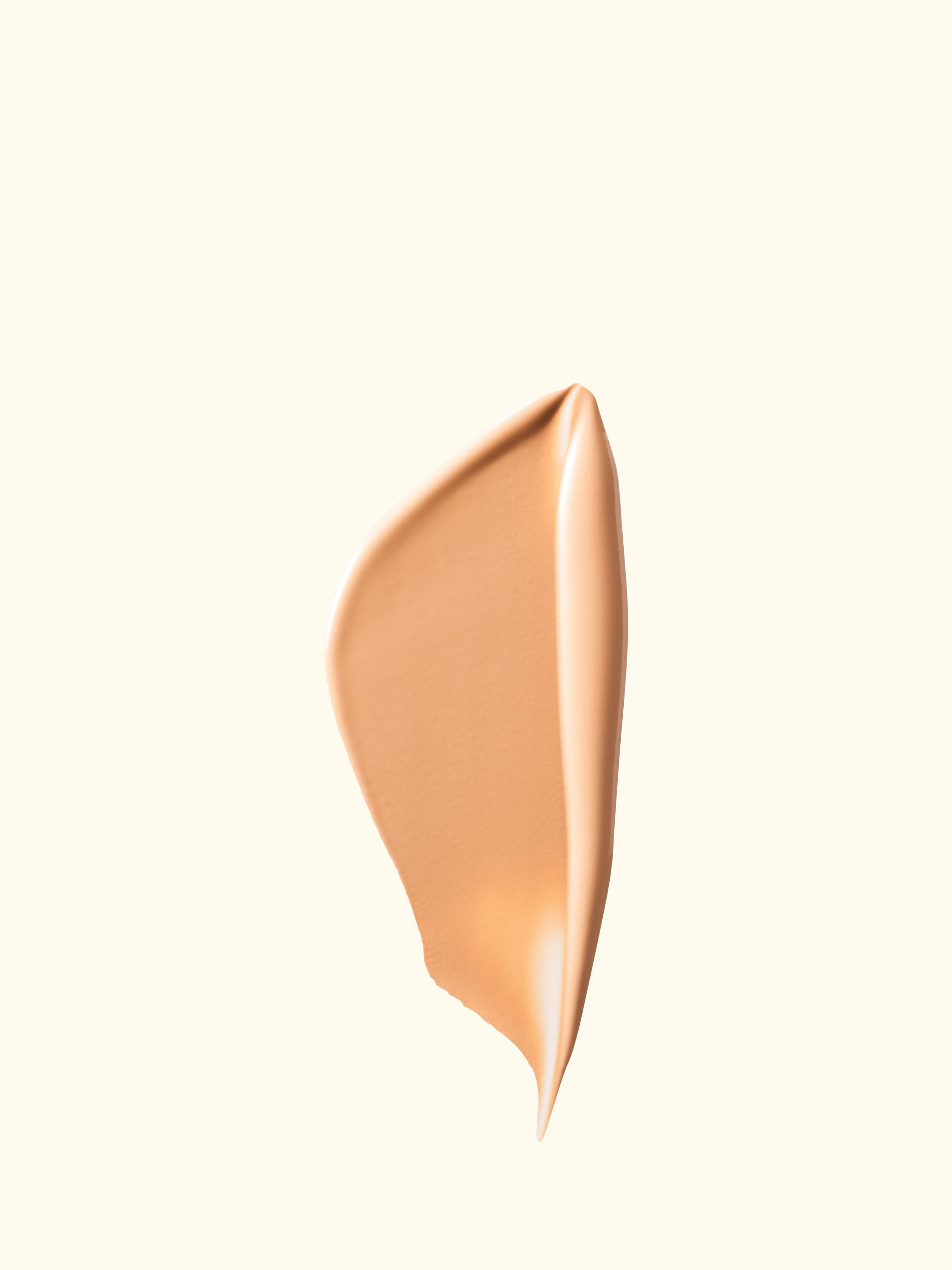 Even Better Clinical Vitamin Makeup SPF 50