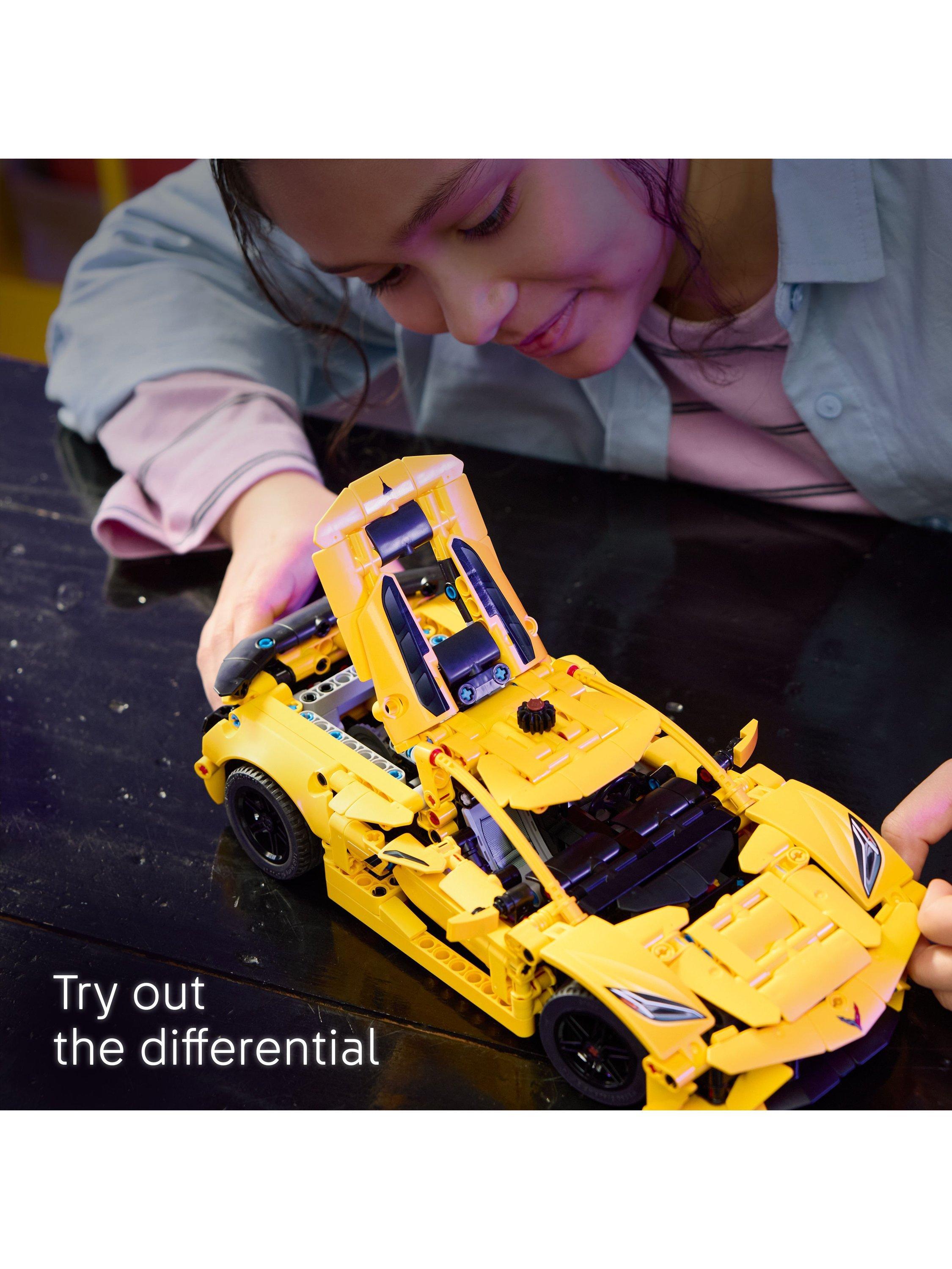 Technic Chevrolet Corvette Stingray Car Toy Set 42205