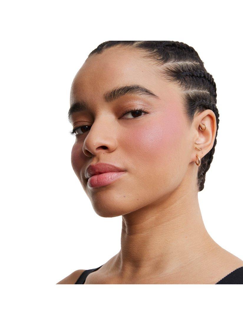 Make Me Blush Bold Blurring Blush