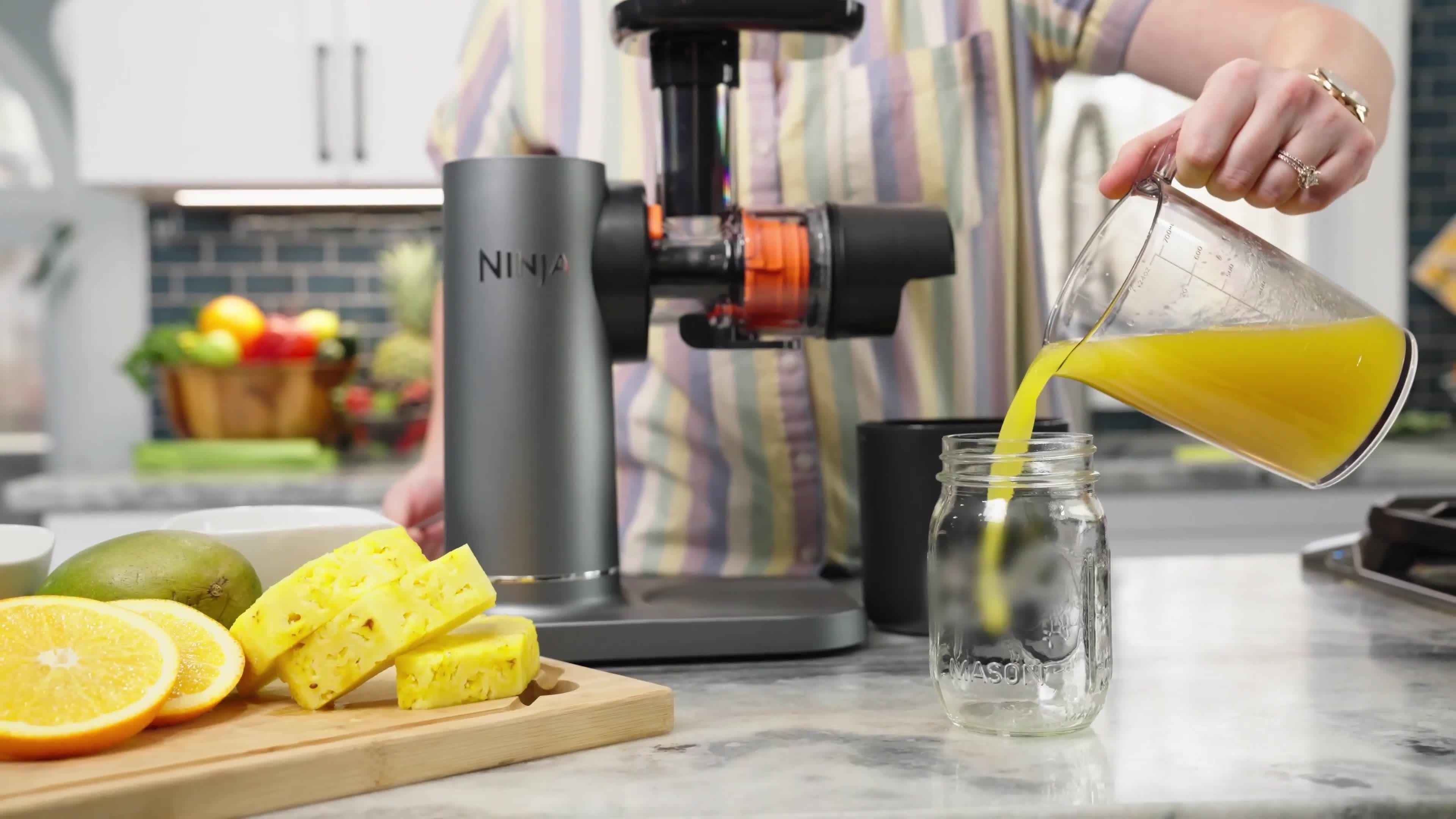 JC151UK Press Juicer, Black
