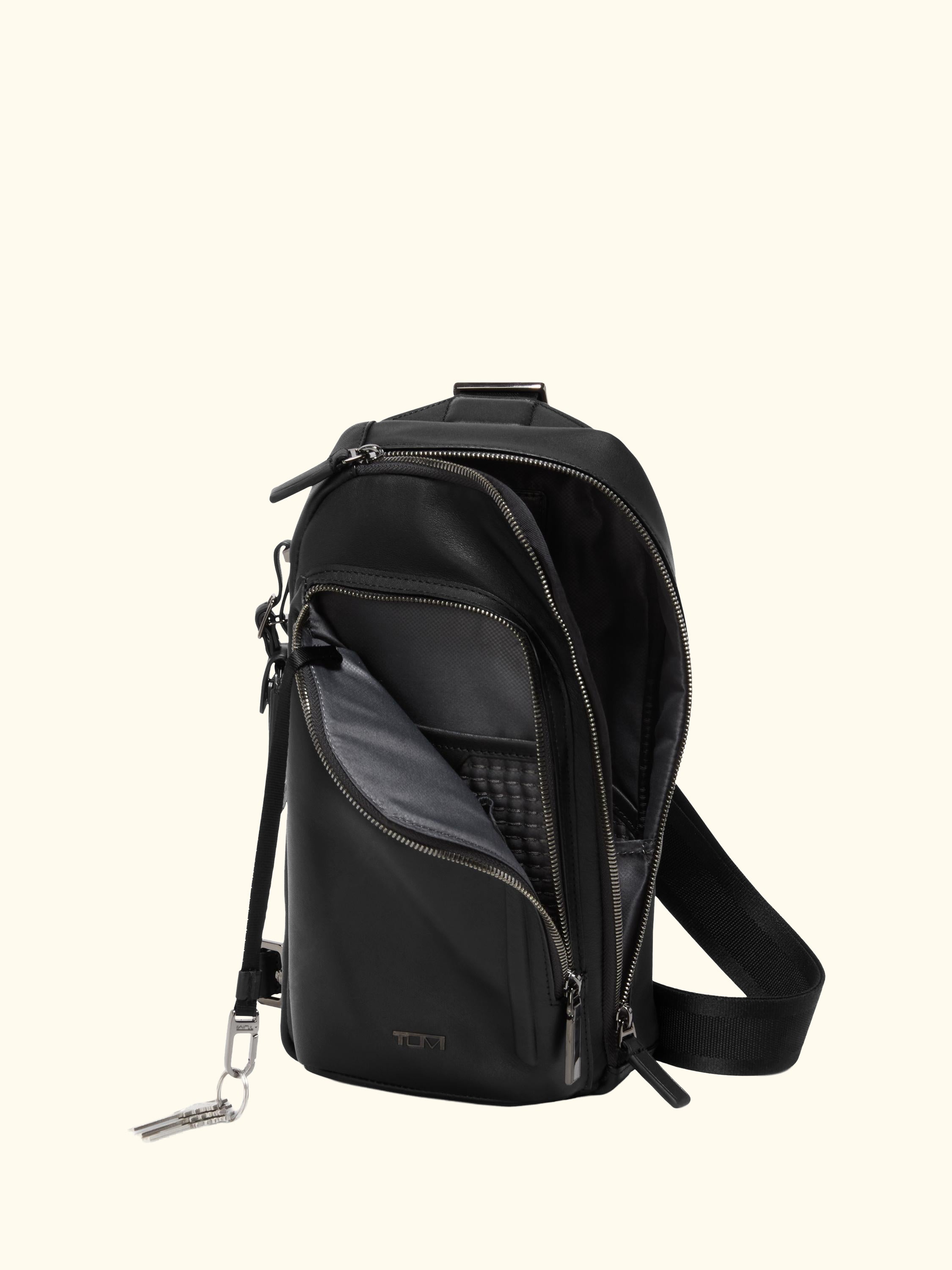 Gregory Leather Sling Bag, 12.5L, Black Bombe