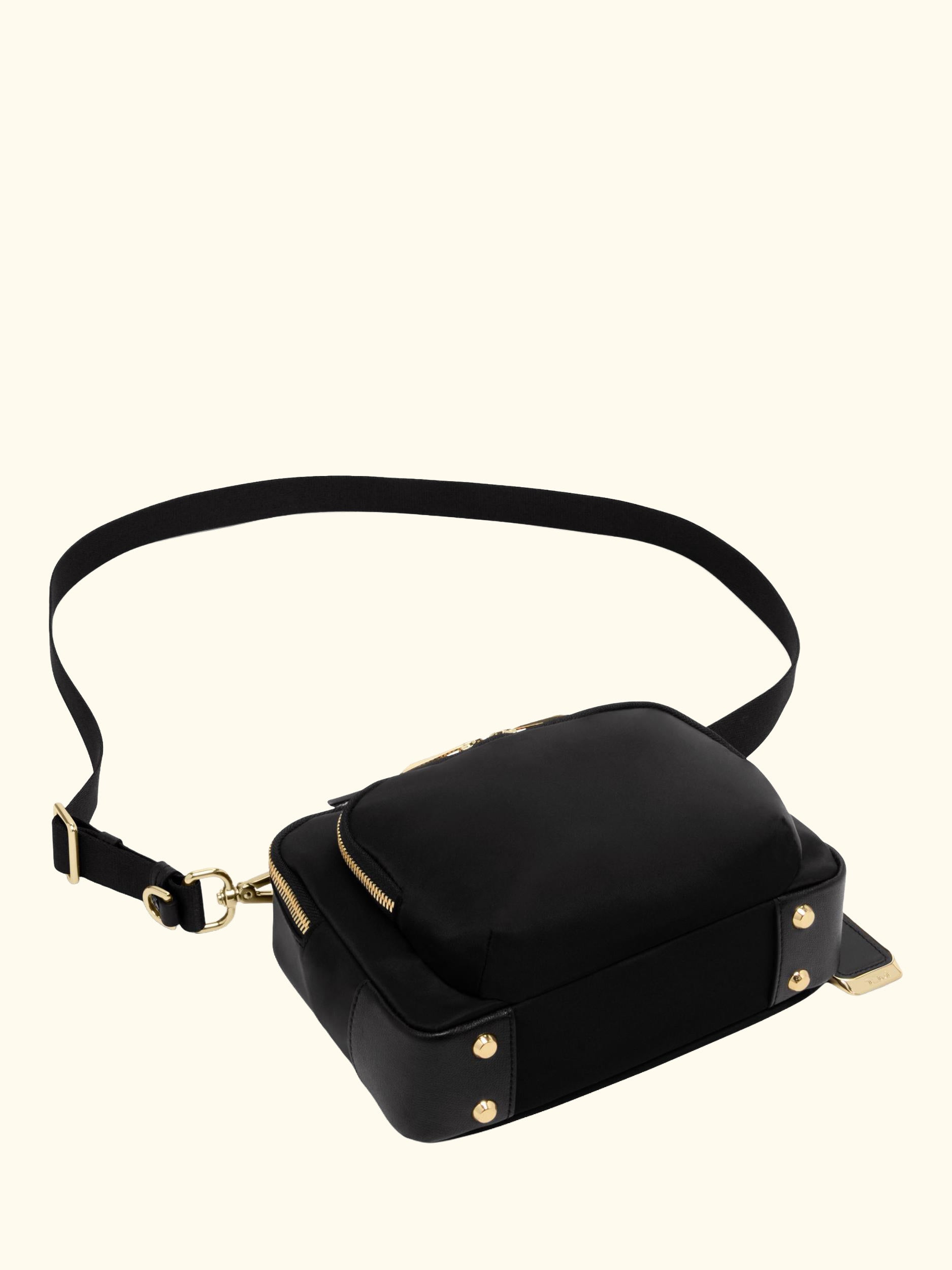 Teghan Crossbody Bag, 4L, Black/Gold