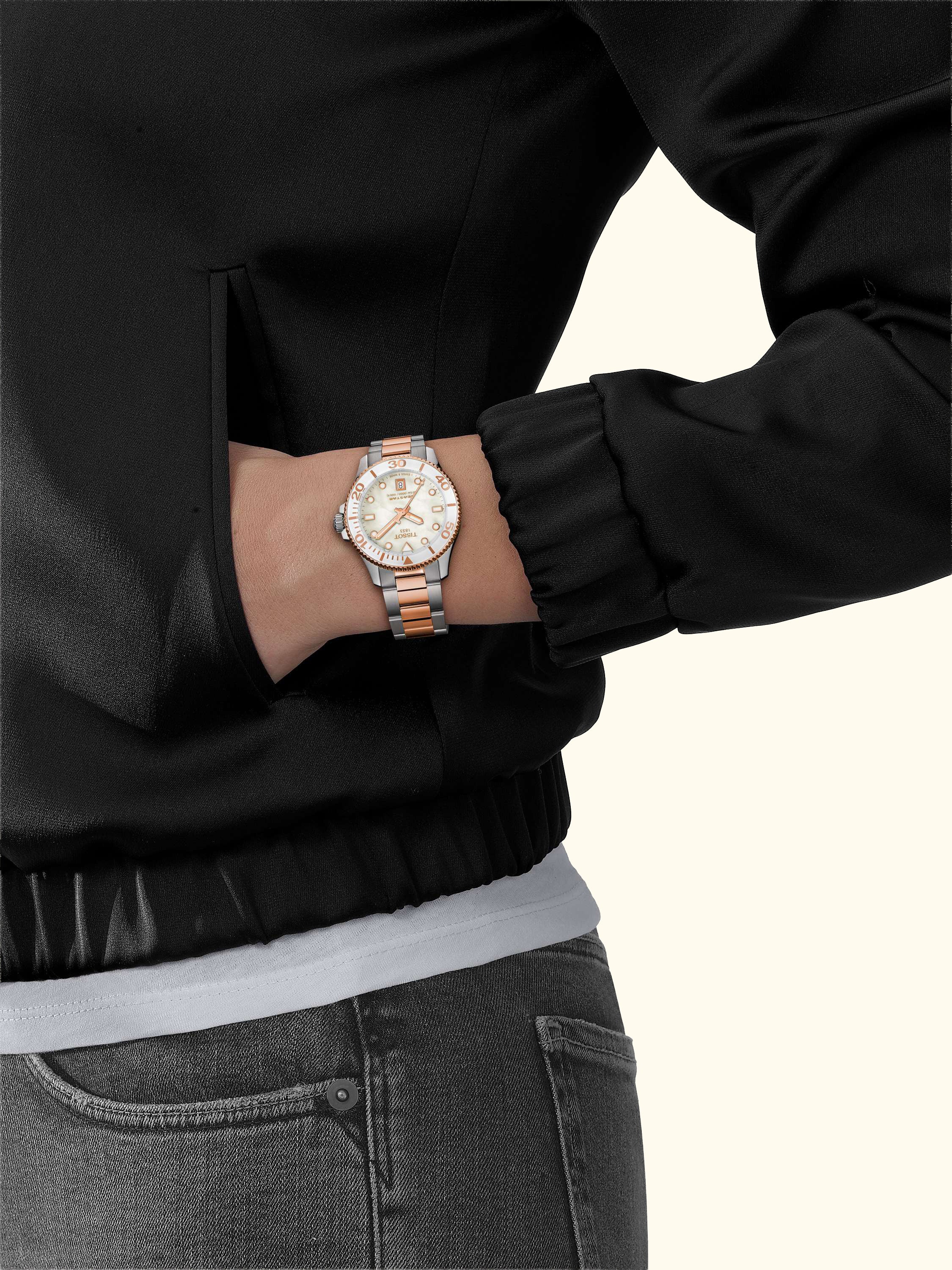 T1202102211100 Women's Seastar 1000 Quartz 36mm Bracelet Strap Watch