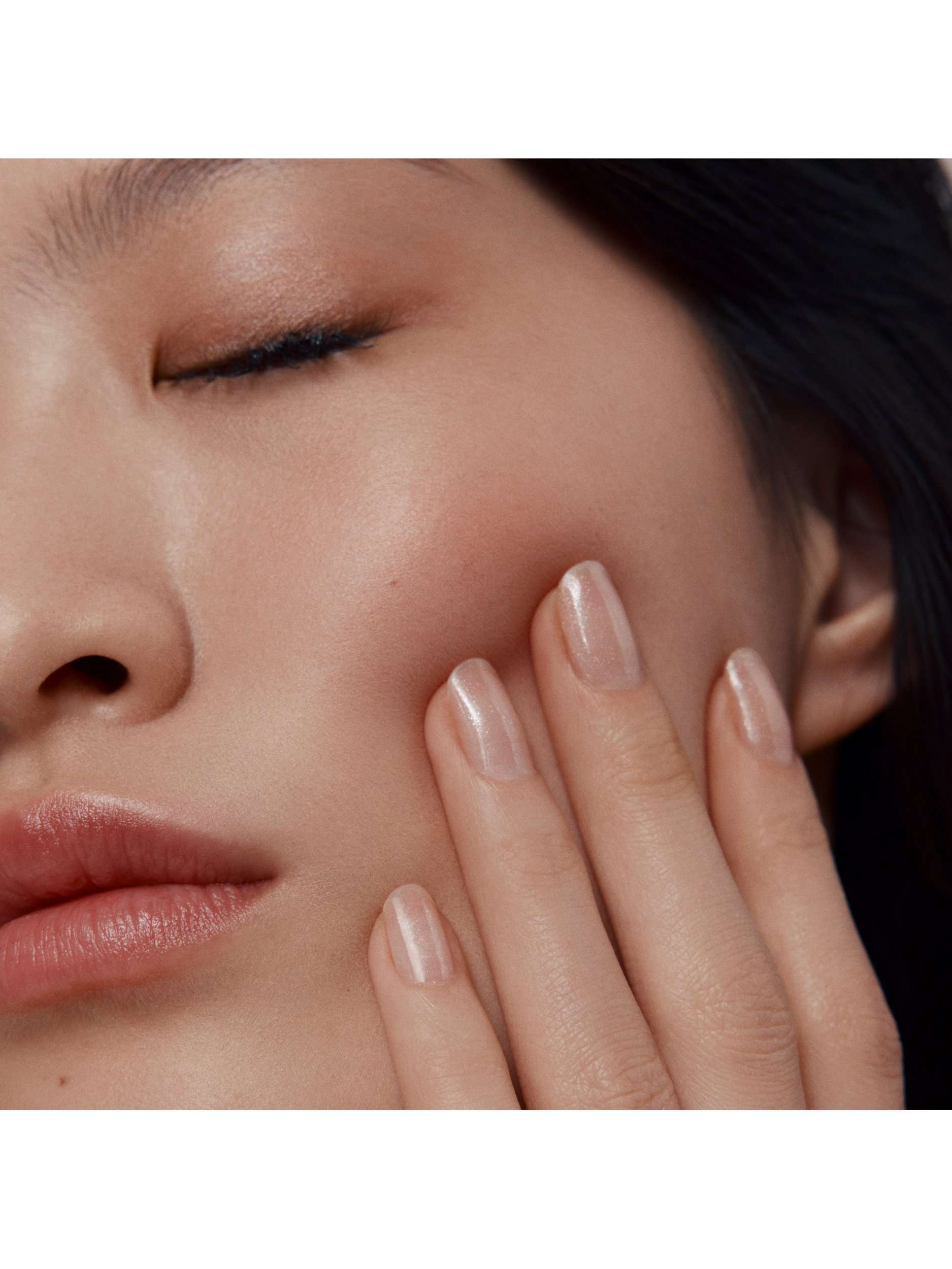 Les Mains Hermès Nail Polish Limited Edition
