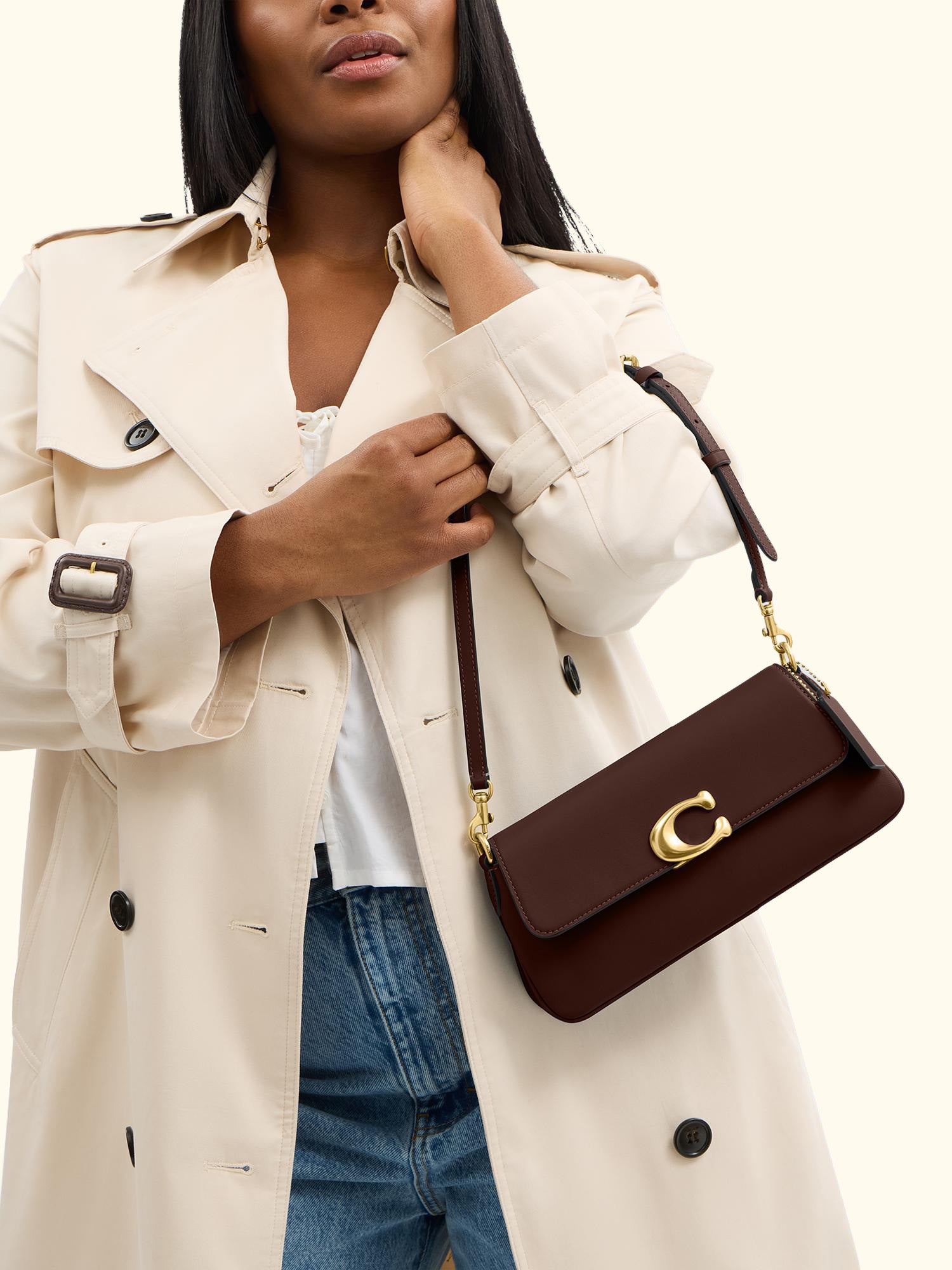 Jet Leather Shoulder Bag