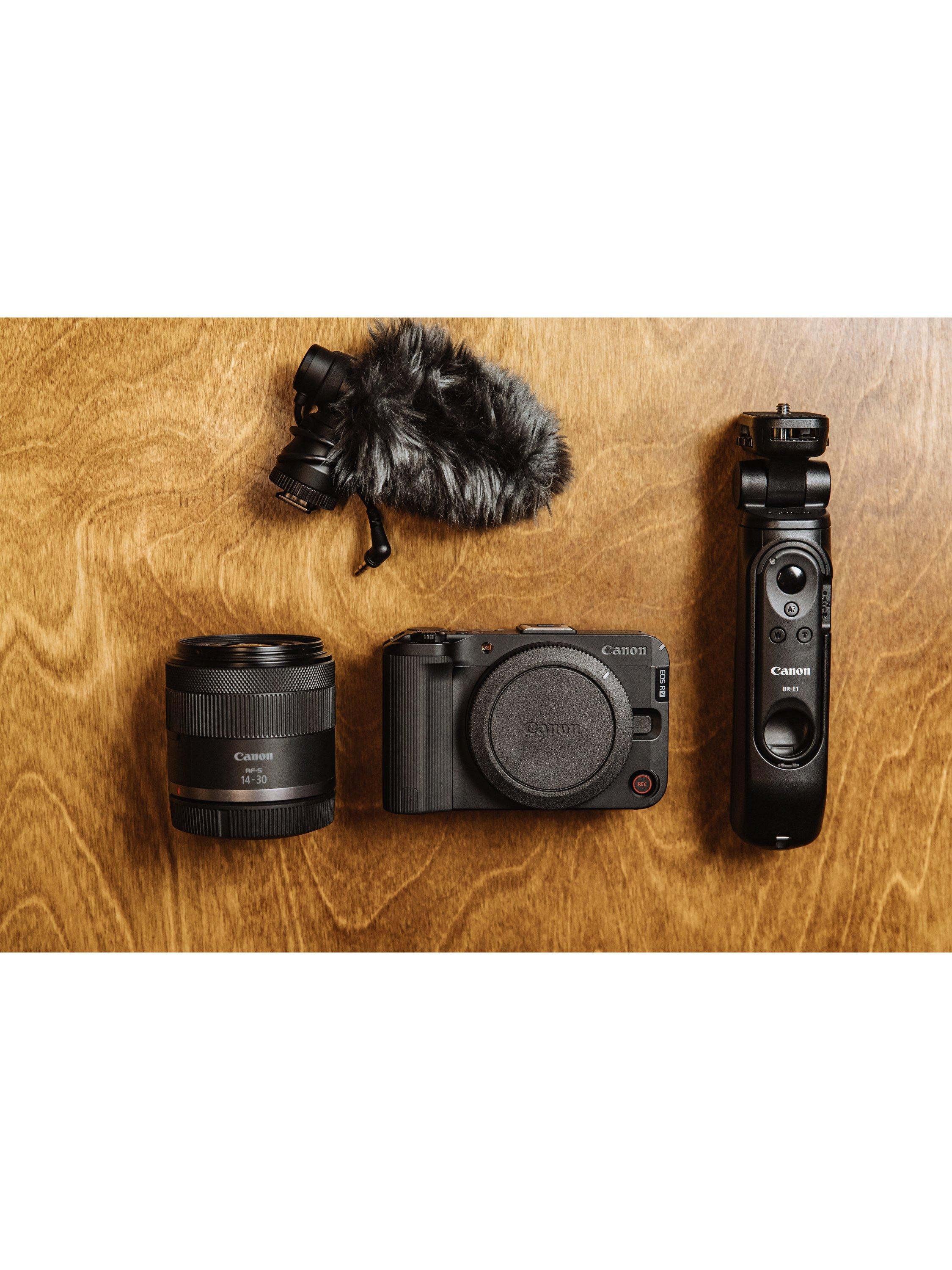 EOS R50 V Compact System Camera with RF-S 14-30mm Power Zoom Lens, 4K Ultra HD, 24.2MP, Wi-Fi, Bluetooth, 3” Vari-Angle Touch Screen, Black, Creator Kit with Tripod Grip, 128GB Memory Card & Stereo Microphone