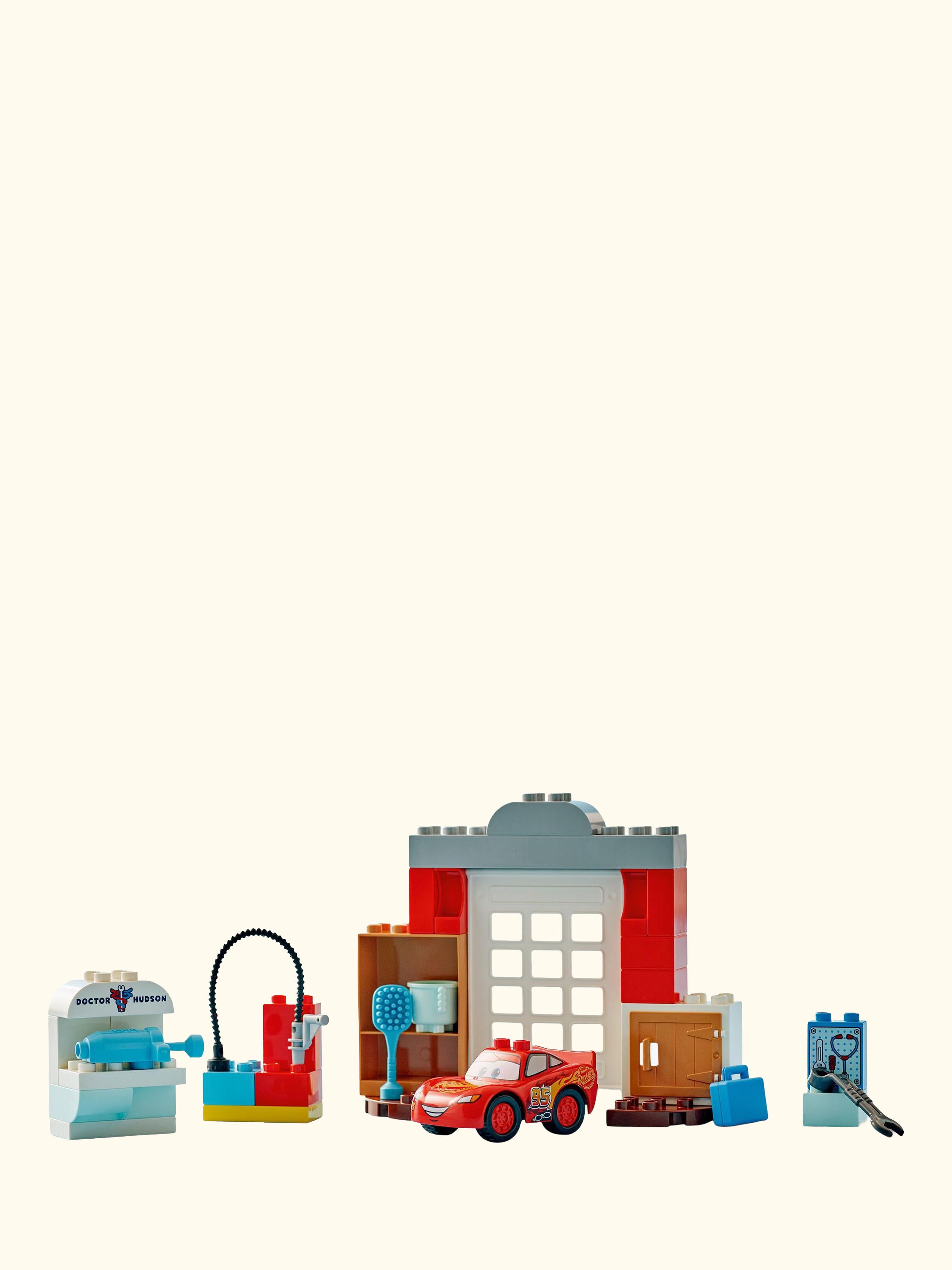 DUPLO 10456 Disney Pixar Cars McQueen's Visit to Doc's Garage