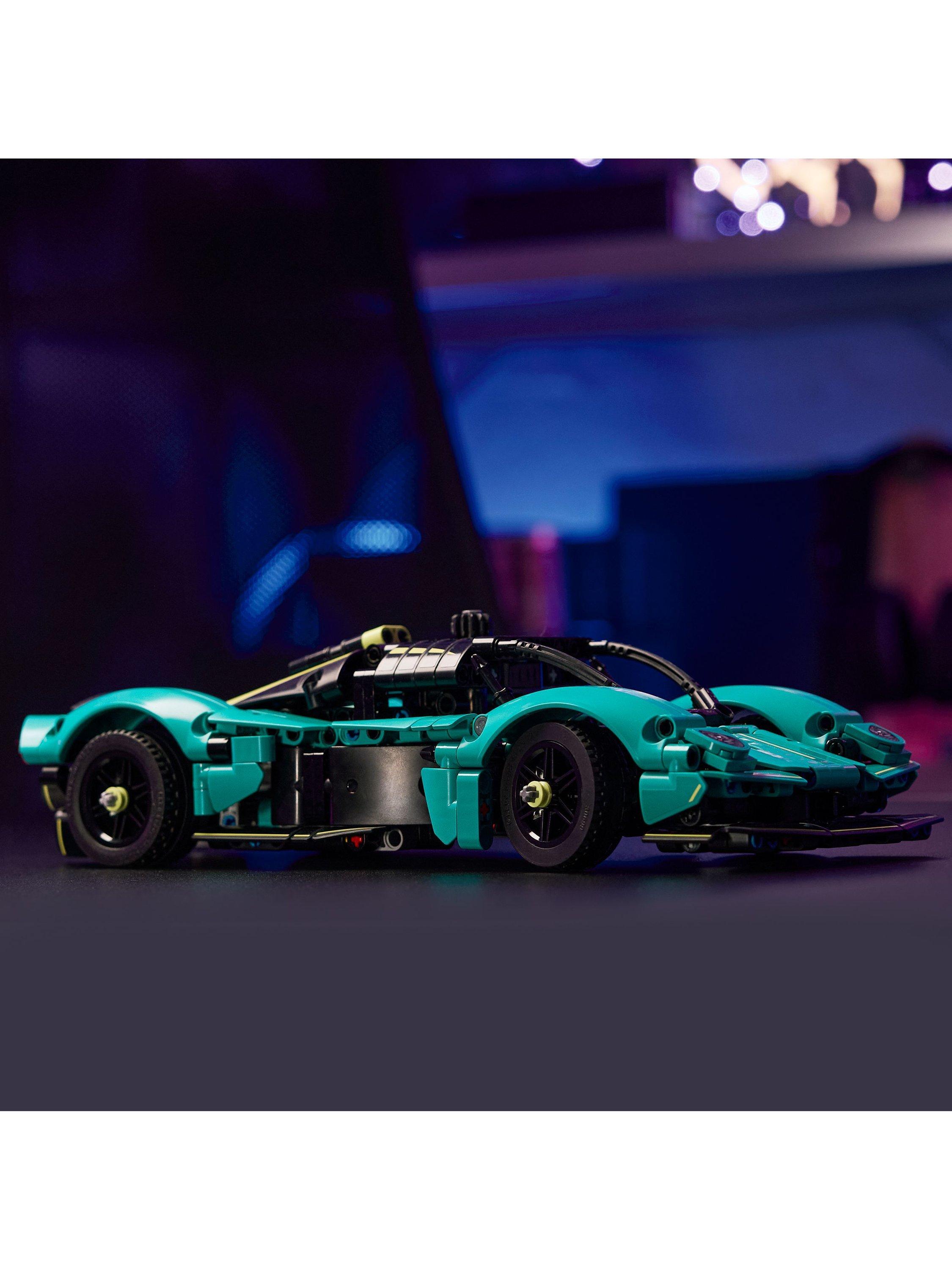 Technic Aston Martin Valkyrie Car Building Set 42208