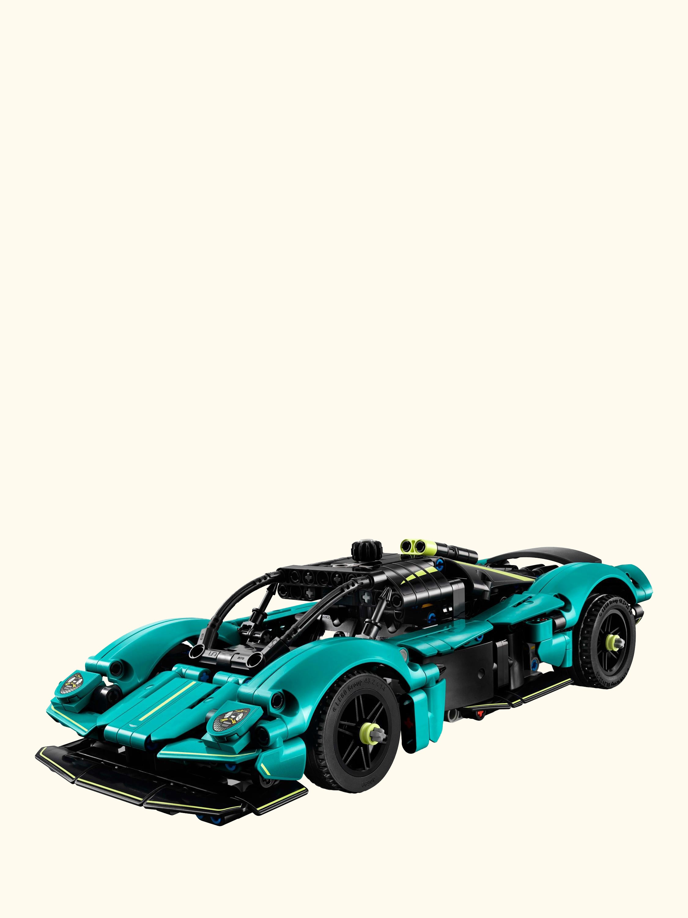 Technic Aston Martin Valkyrie Car Building Set 42208