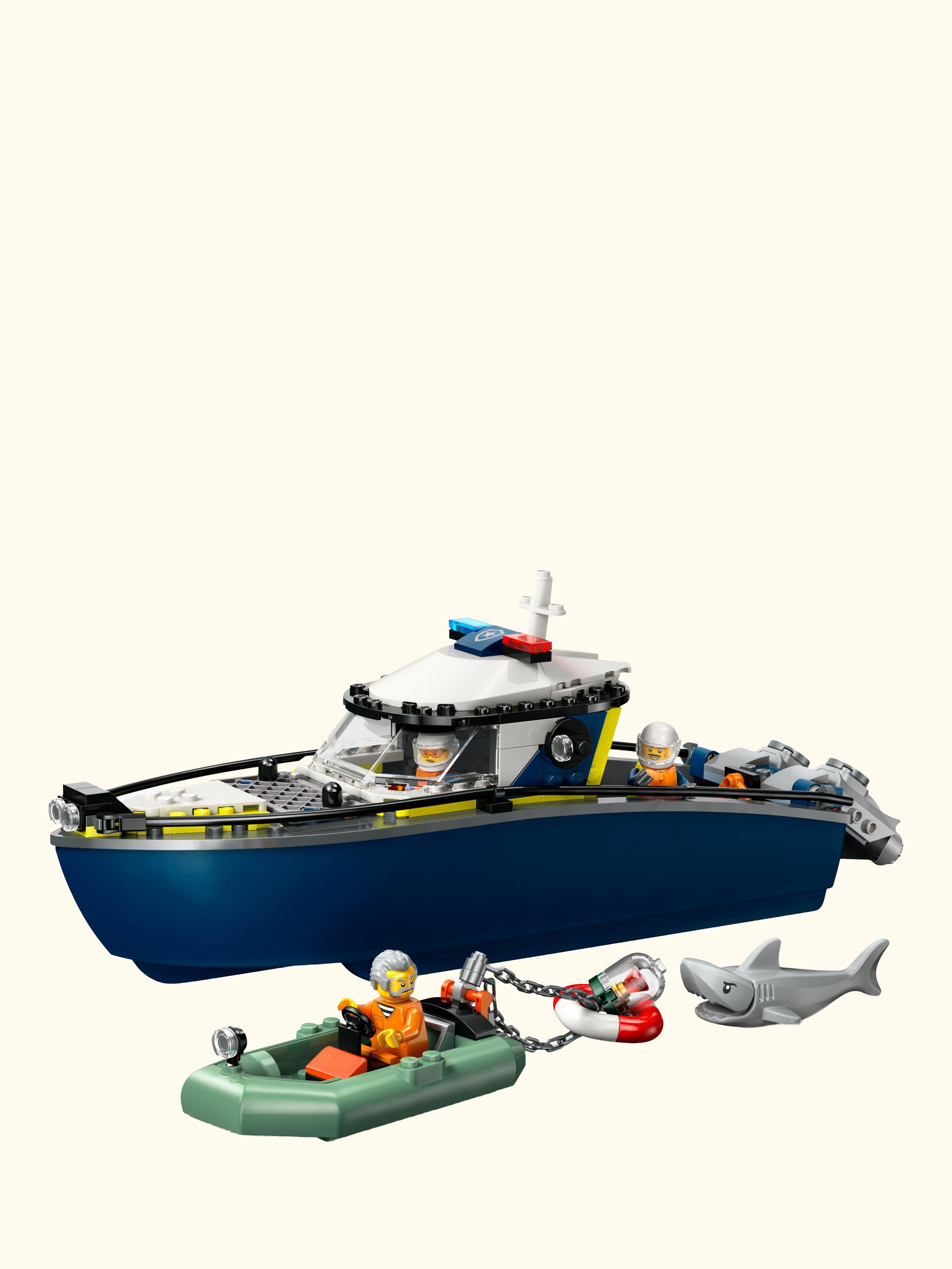 City 60456 Police Boat Chase Toy with a Speedboat