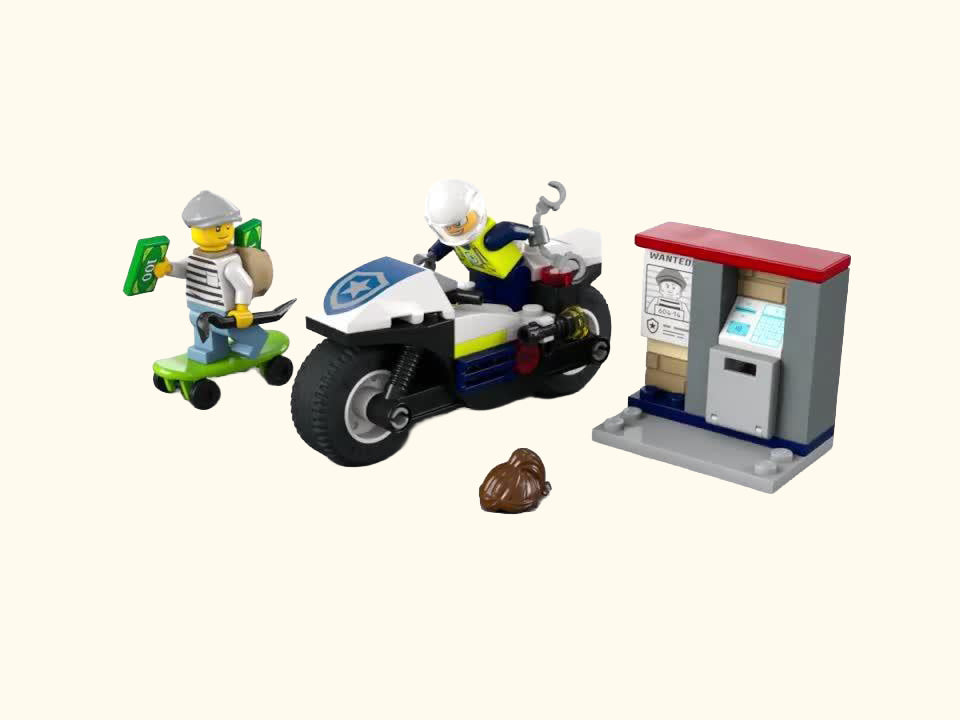 City 60455 Police Motorcycle Chase Toy Set